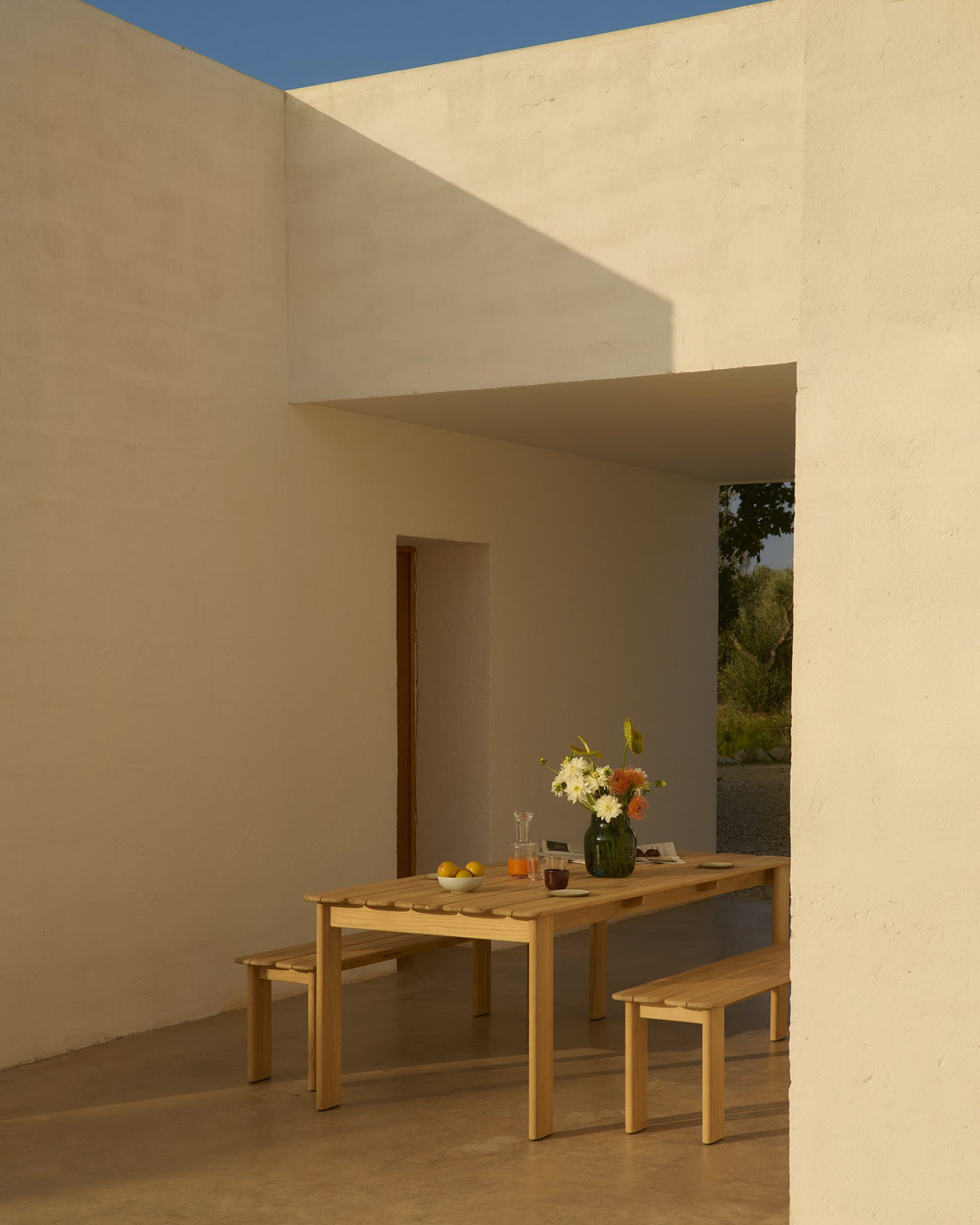 Assemble Table - Outdoor Dining Tables - Muuto