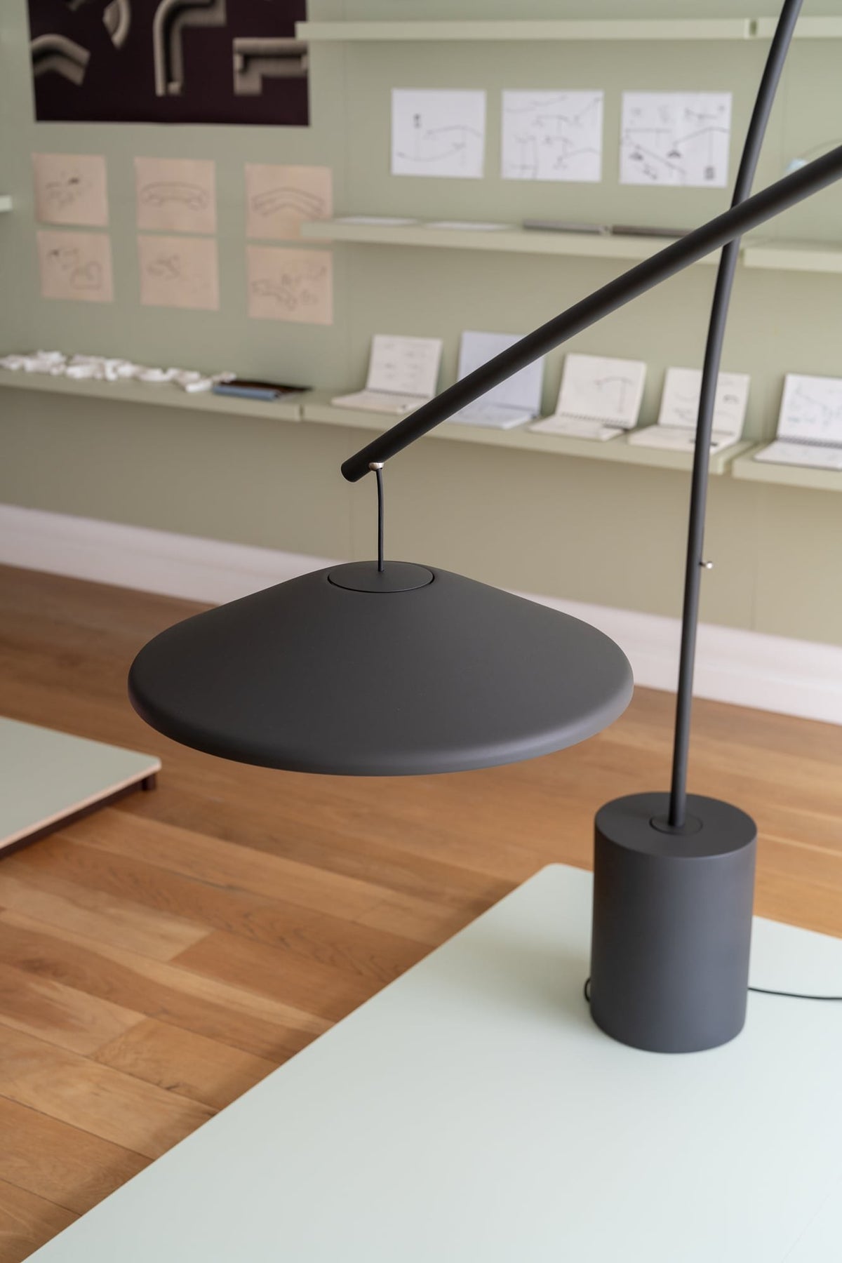 Contra Floor Lamp - Floor Lights - Muuto