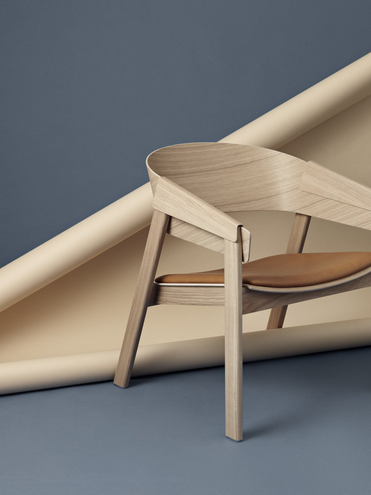 Cover Lounge Chair - Chairs - Muuto