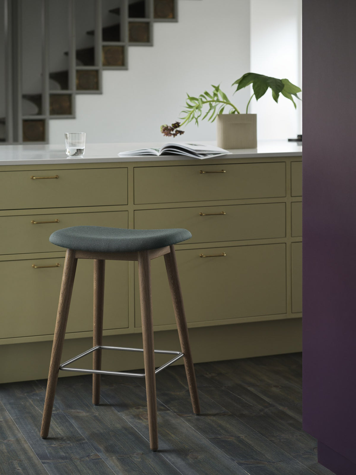 Fiber Counter Stool - Stools - Muuto