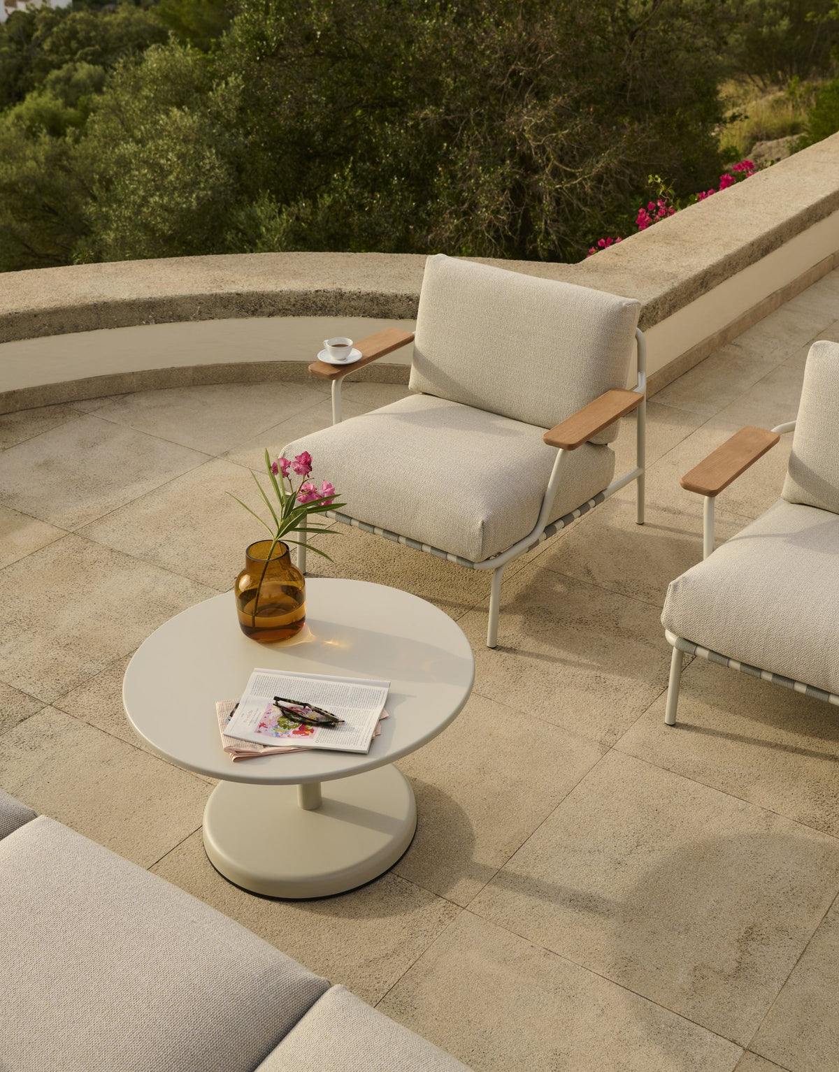 Linear Steel Coffee Table - Outdoor Coffee Tables - Muuto