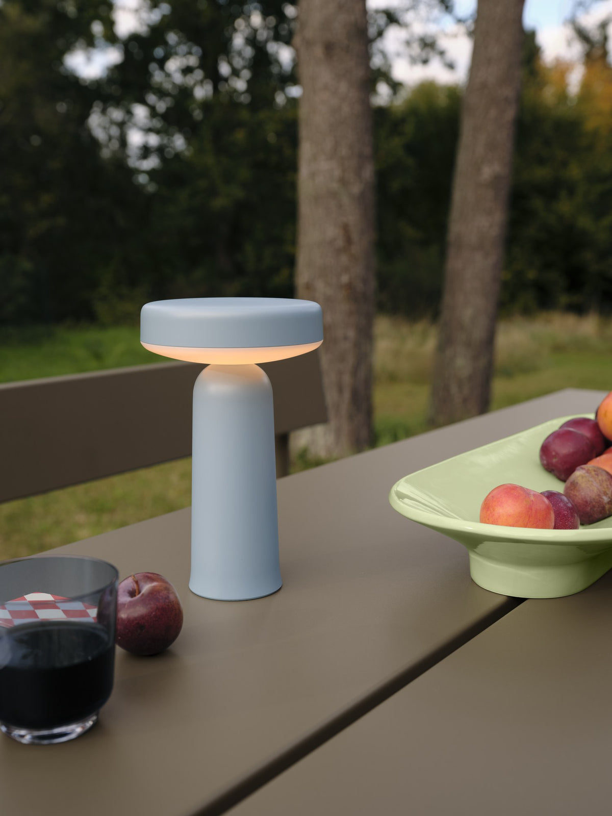 Linear Steel Table - Outdoor Dining Tables - Muuto