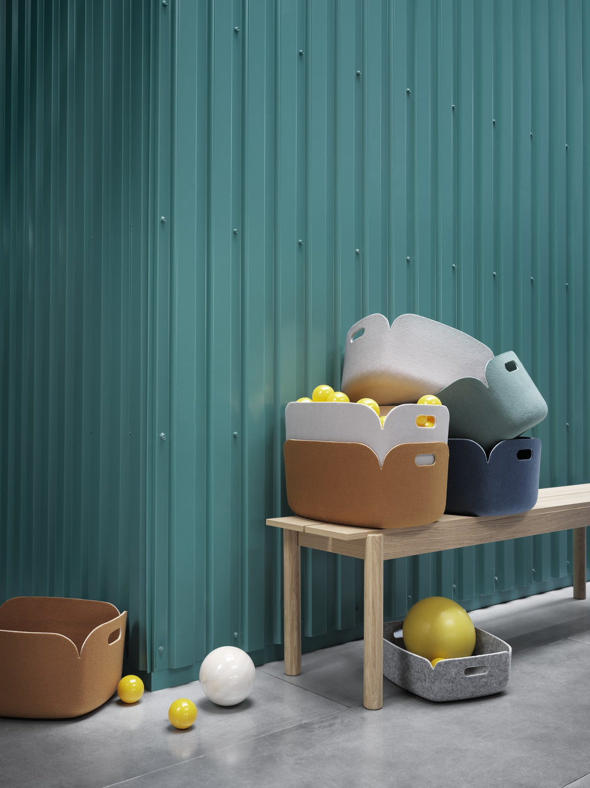 Linear Wood Bench - Benches - Muuto