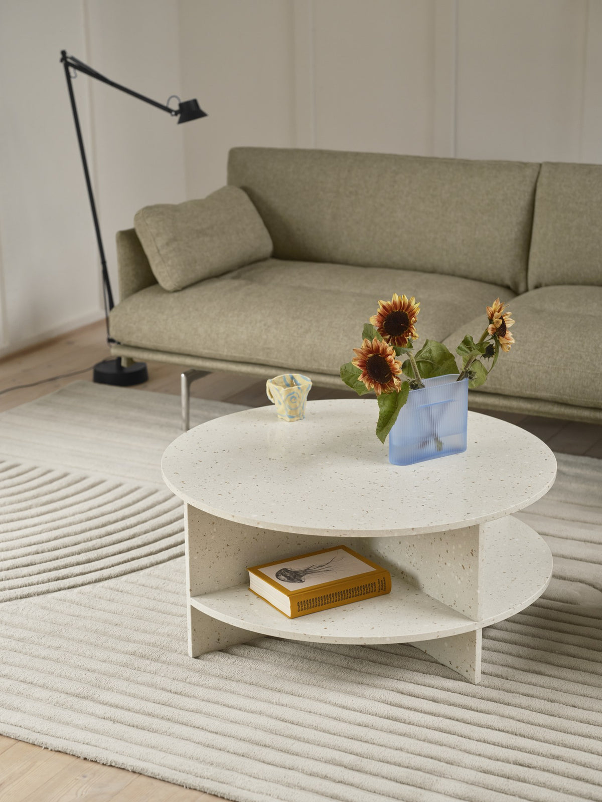 Outline Soft Sofa - Sofas - Muuto