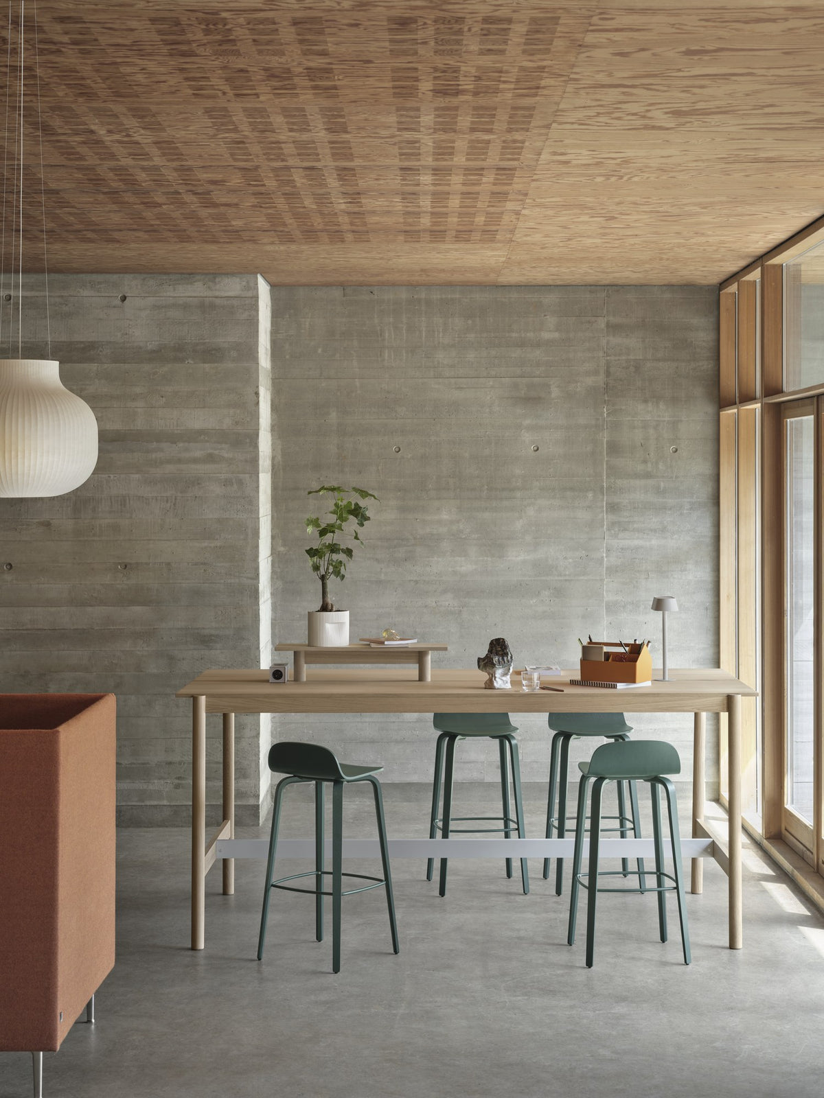 Visu Counter Stool - Stools - Muuto
