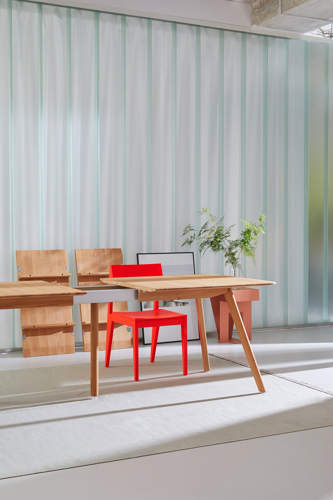 MEYER Extendable Table