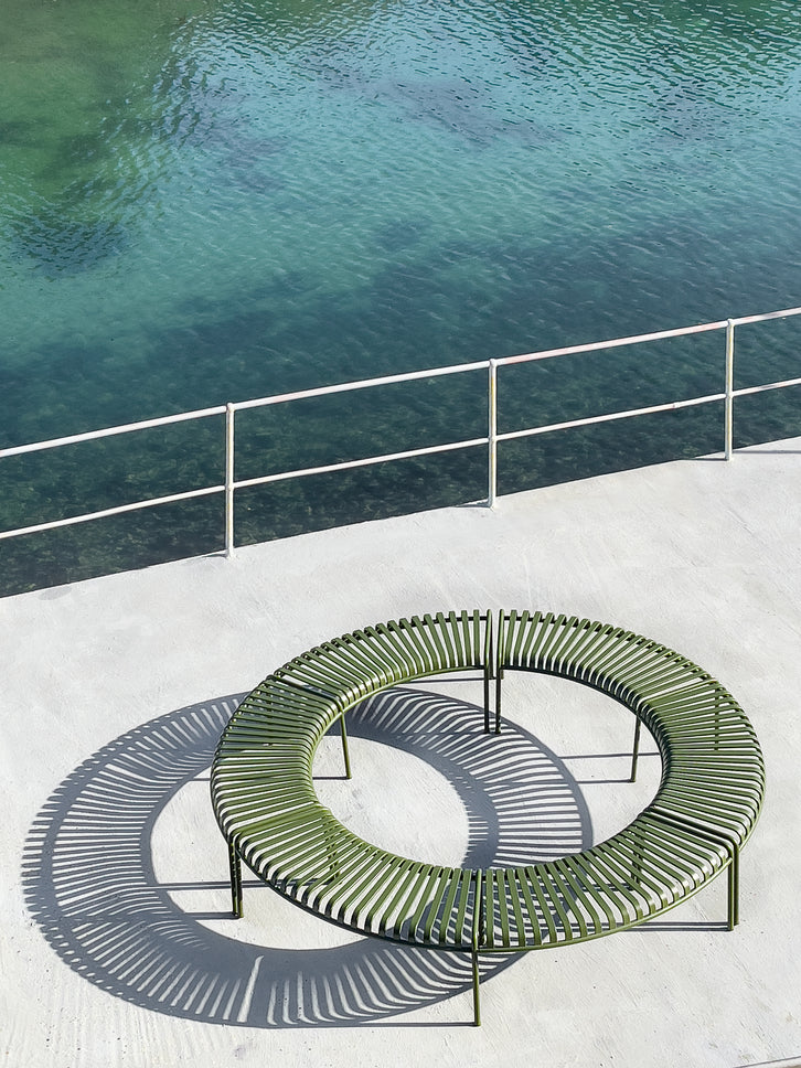 Palissade Park Bench incl. Middle Leg