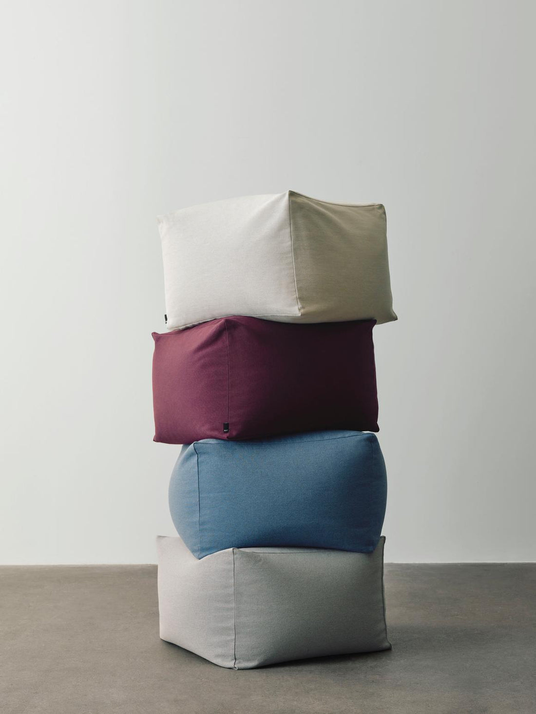 Story Pouf