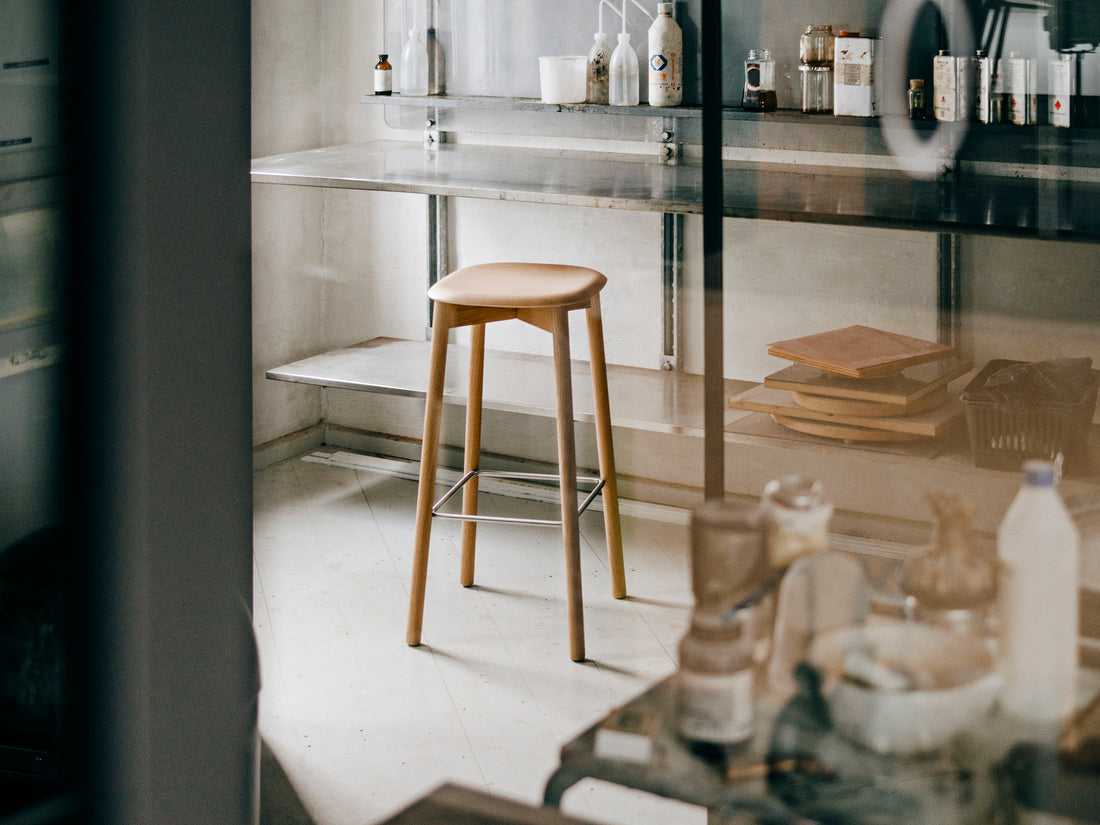 Soft Edge 82 Bar Stool High