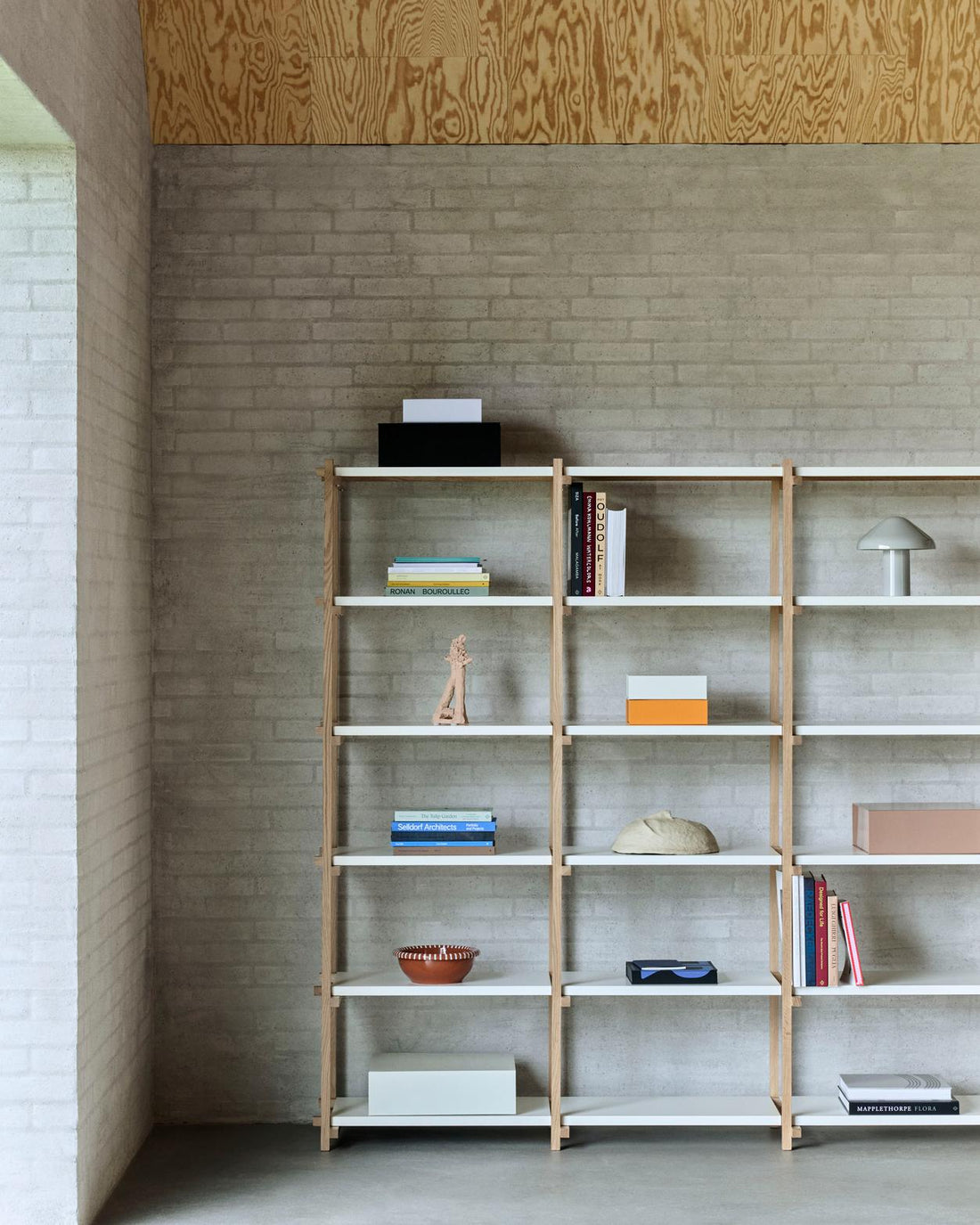 Woody Shelving
