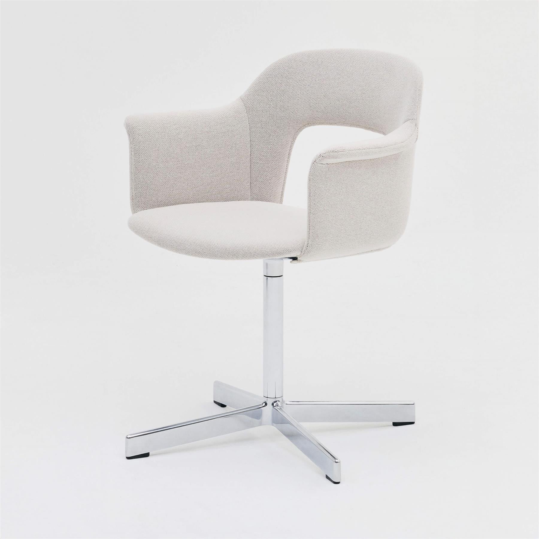 Layout Armchair 232 mit 4-Stern-Drehgestell