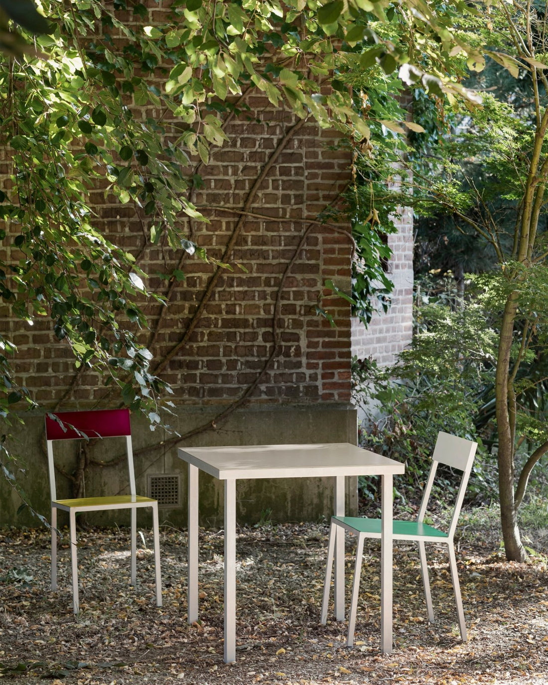 Alu Dining Table S - Beistelltisch - Valerie Objects