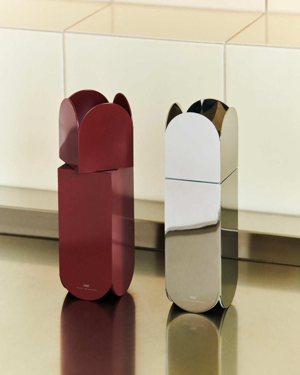 Arcs Salt & Pepper Grinder - Salz und Pfeffer Set - HAY