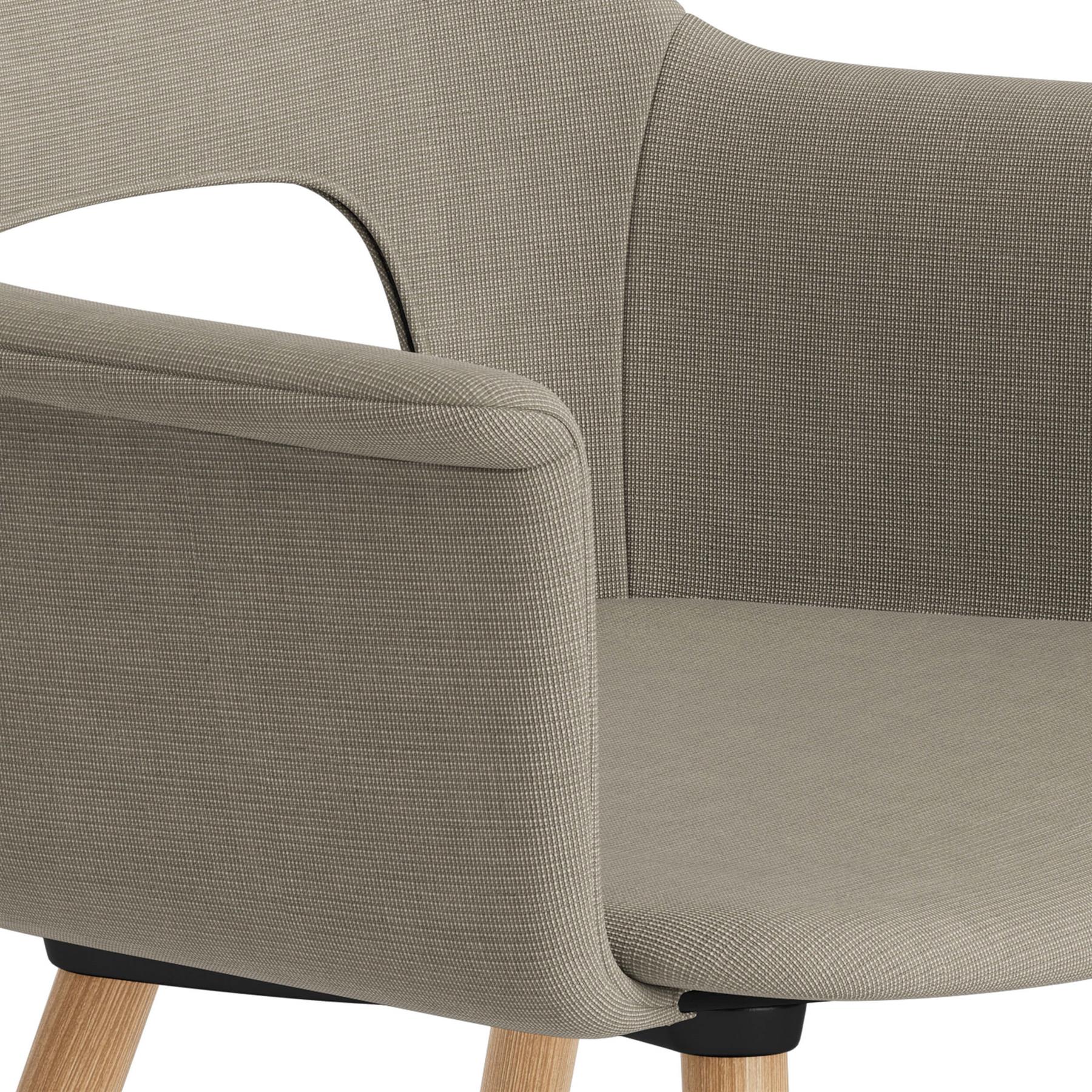 Layout Armchair 224