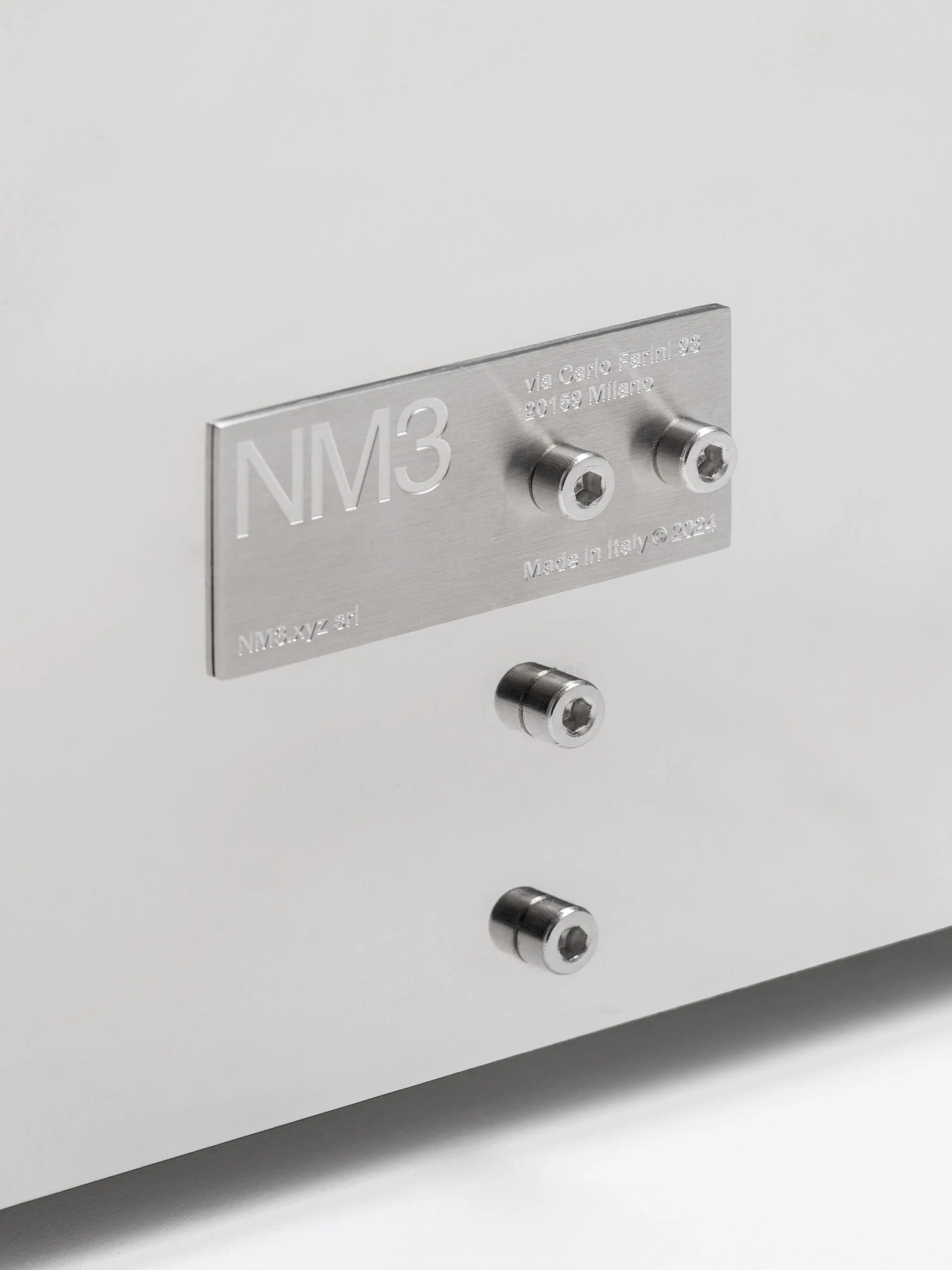 NM25 Console