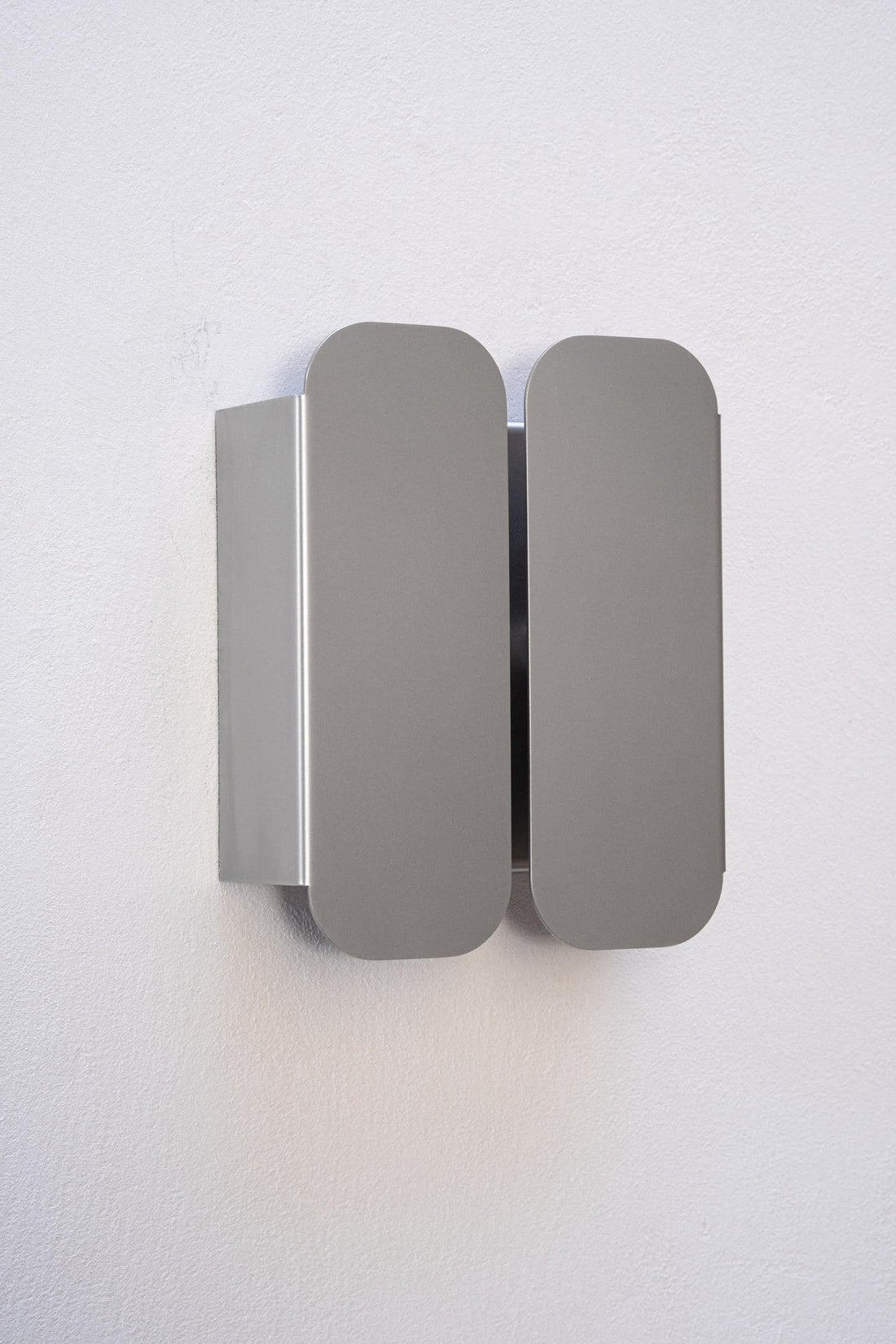 1.0 - Wall Lamp