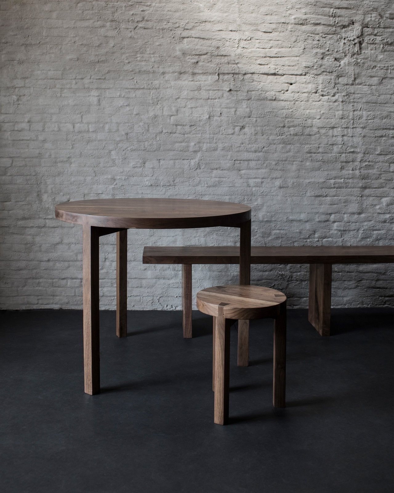 Dining Table - Walnut Solid Esstisch by Valerie Objects