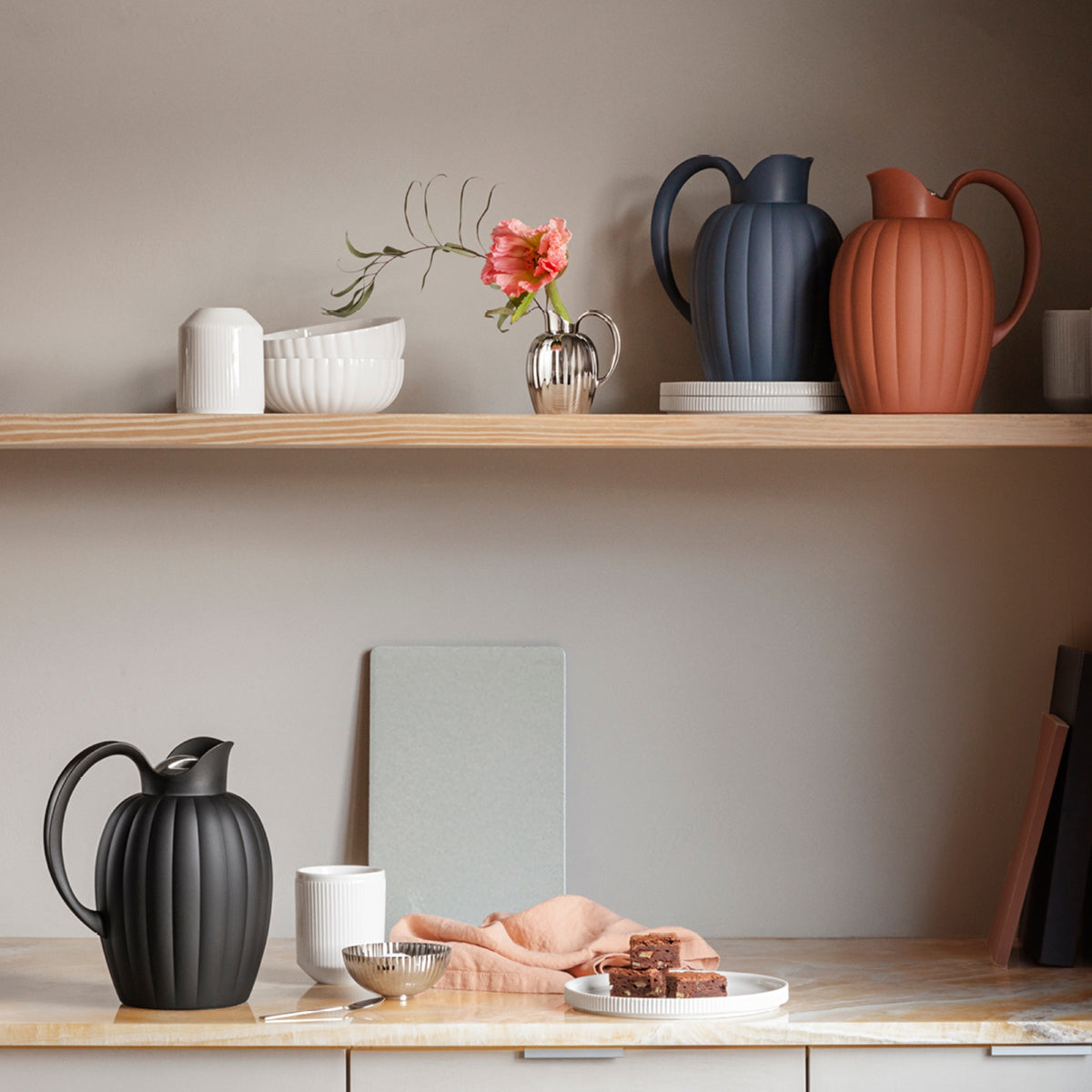 Bernadotte - Thermo Jug 1 L, Midnight Black – Ansicht 4