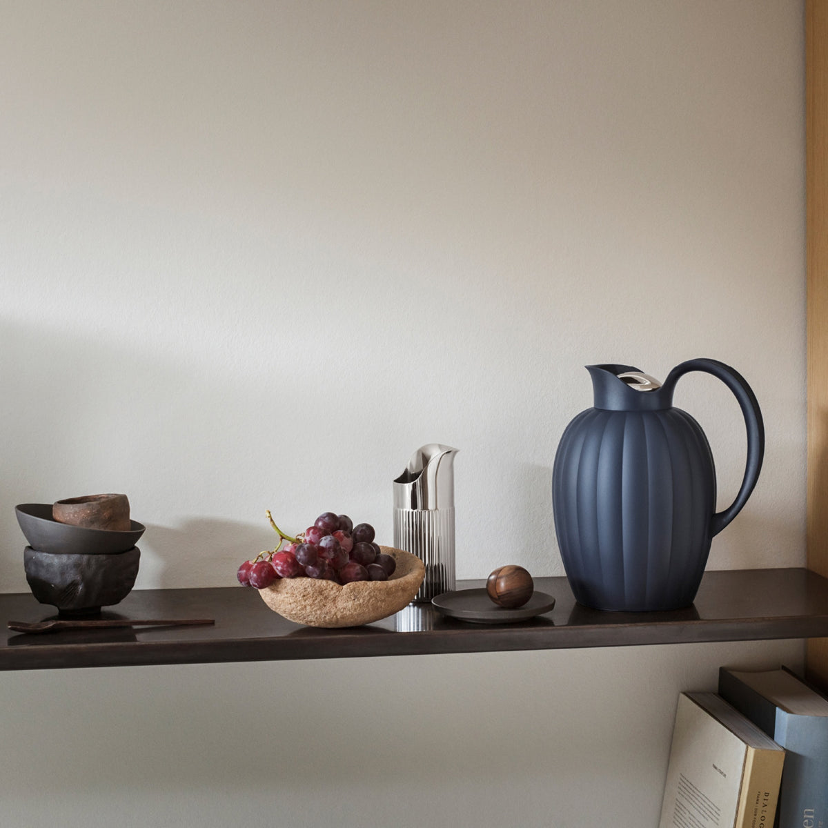 Bernadotte - Thermo Jug 1 L, Midnight Blue – Ansicht 2
