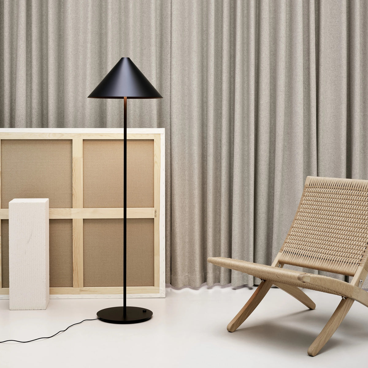 Keglen Floor Lamp – Louis Poulsen – view 6