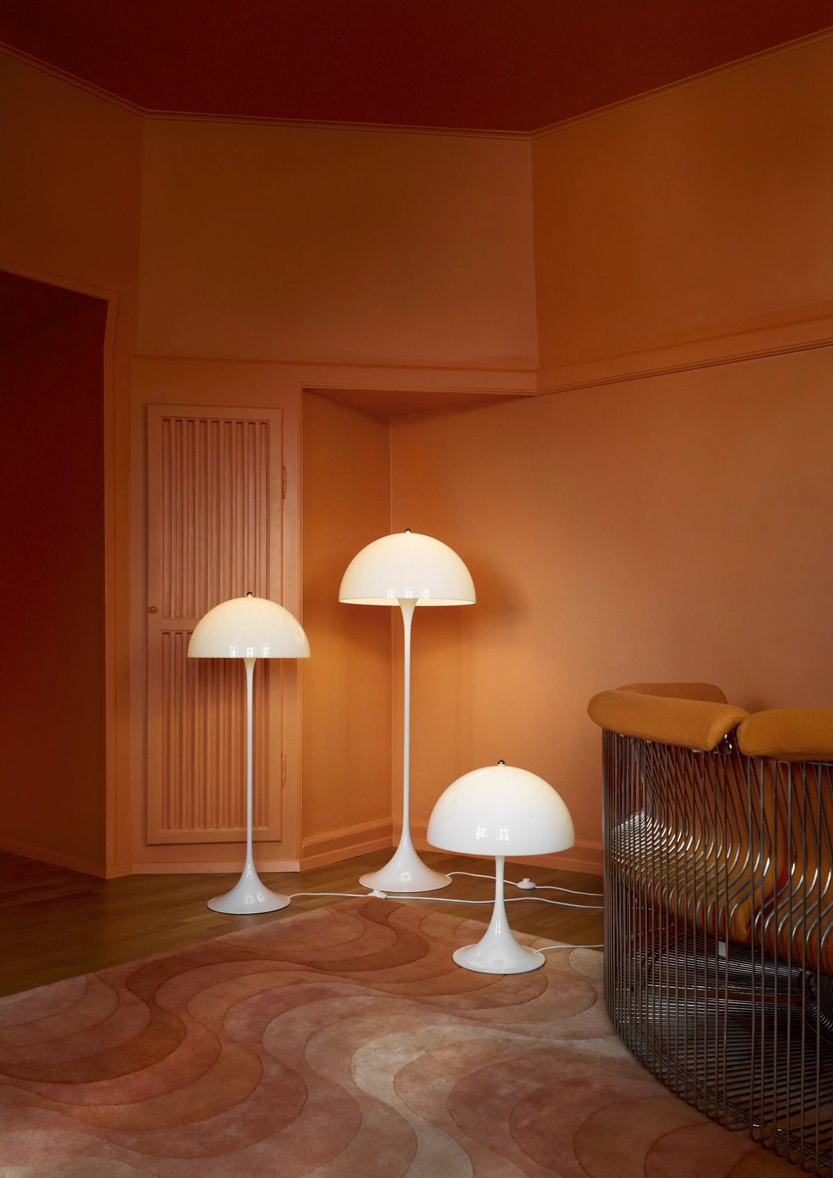 Panthella Floor Lamp – Louis Poulsen – view 4