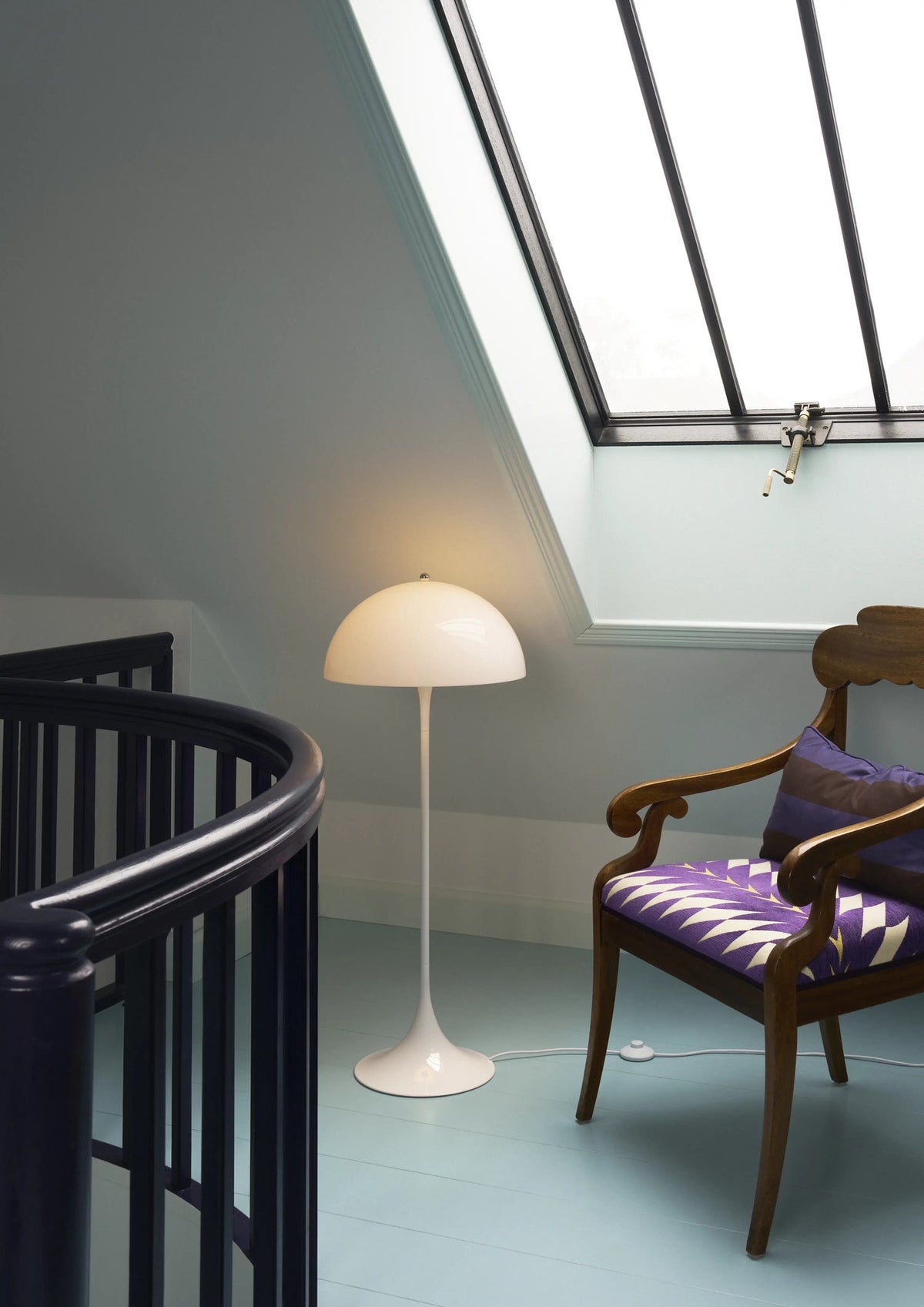 Panthella Floor Lamp – Louis Poulsen – view 6