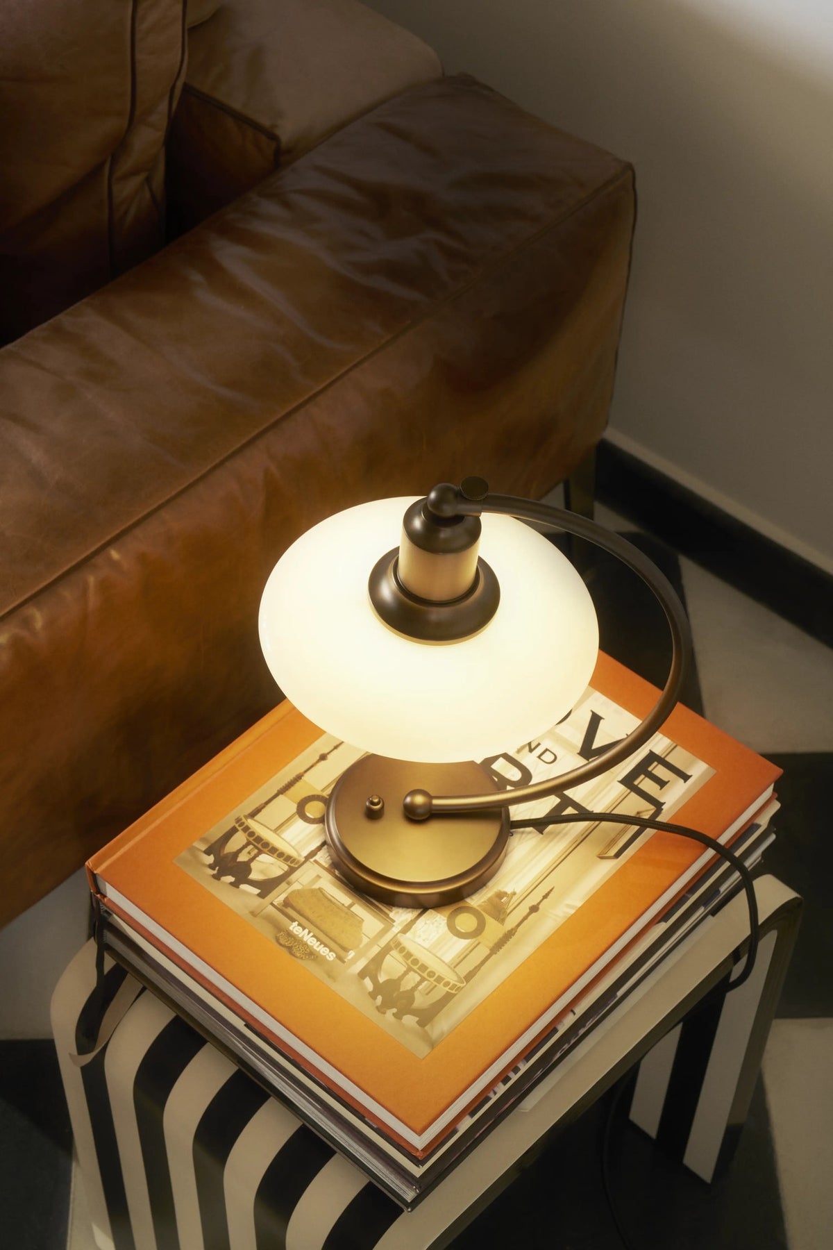 PH 2/2 Luna Aged Brass Opal Table Lamp – Louis Poulsen – view 5