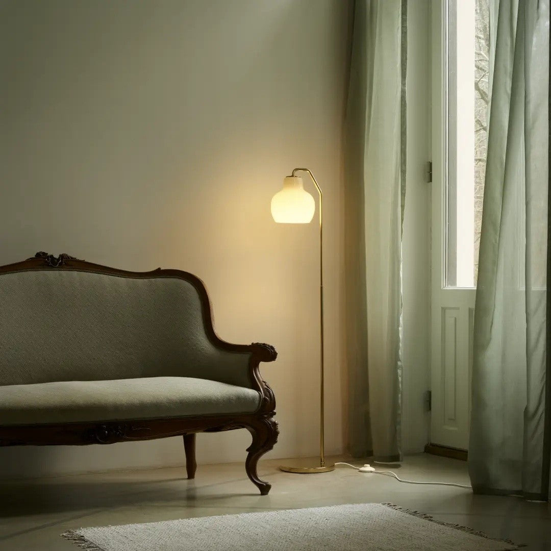 VL Ring Crown Floor Lamp – Louis Poulsen – view 3