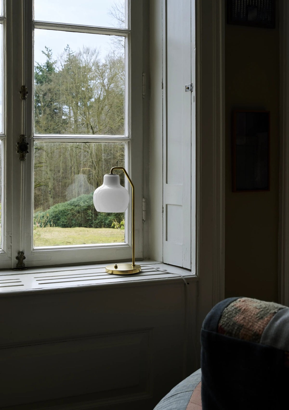 VL Ring Crown Table Lamp – Louis Poulsen – view 5