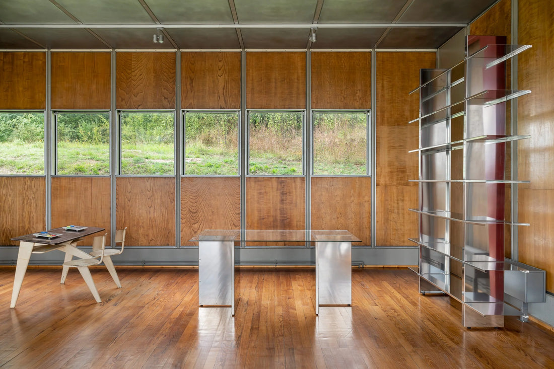 NM20 Dining Table