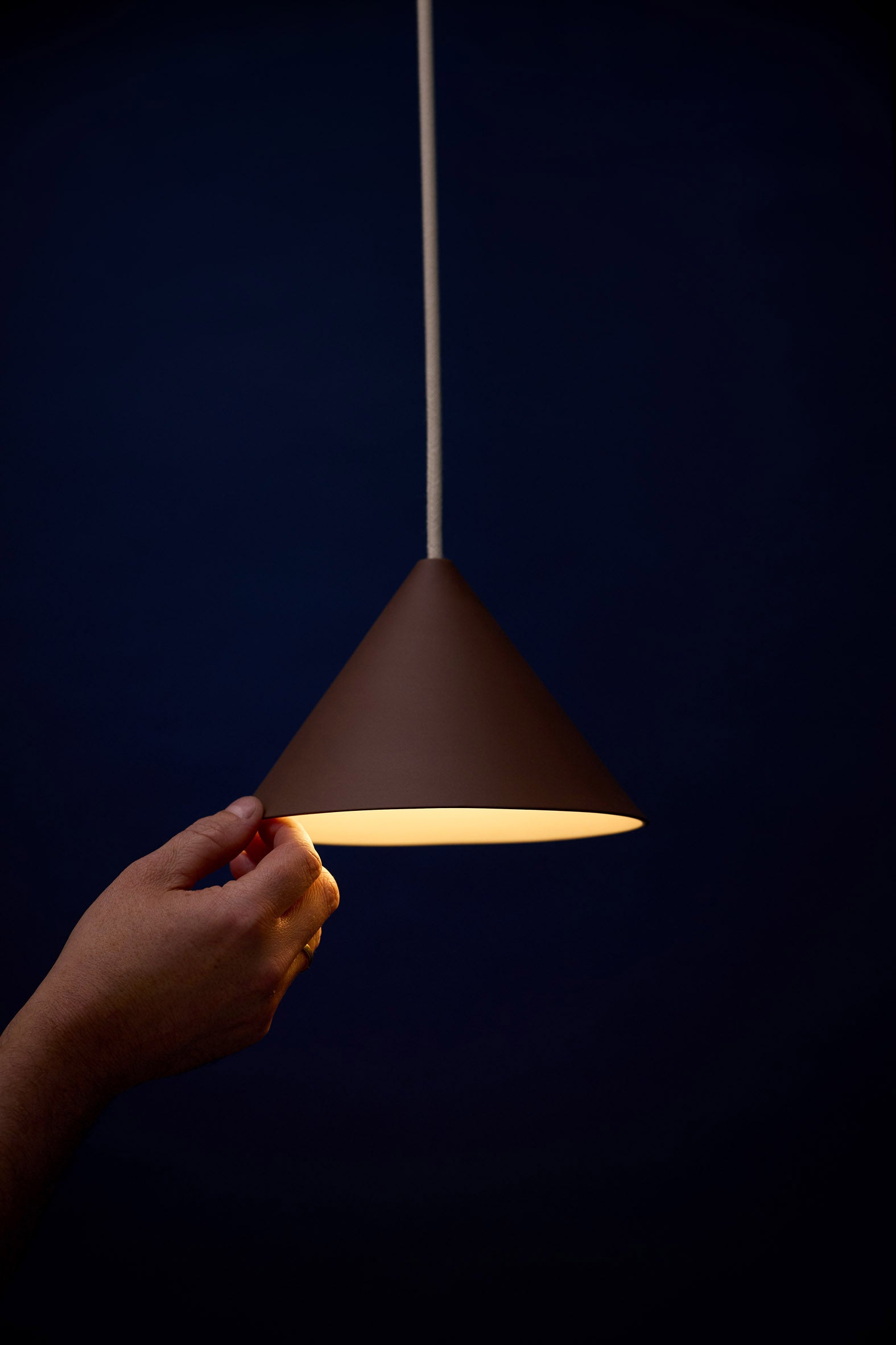 Ceramic Cone Pendelleuchte