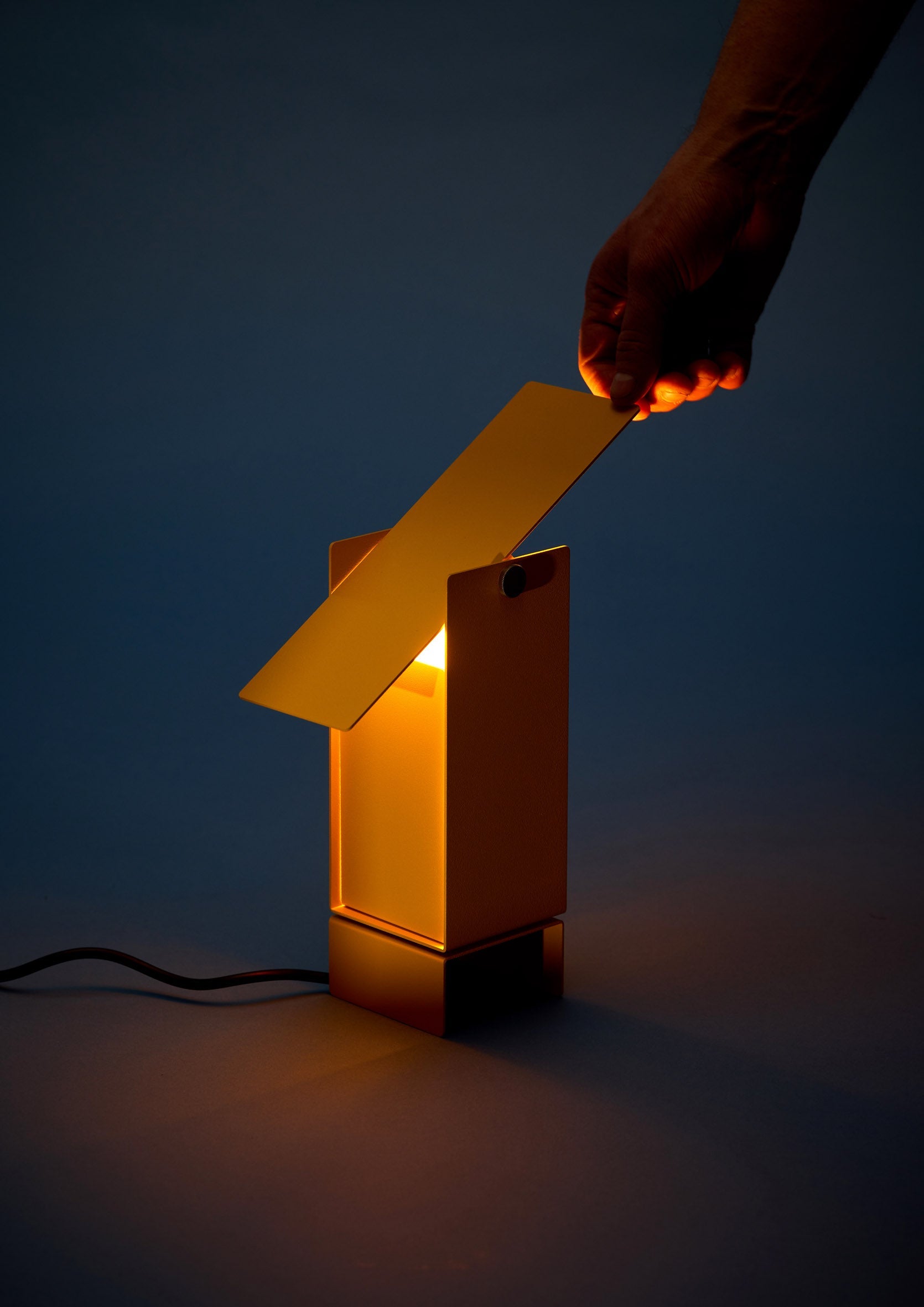 Pivoting Table Lamp