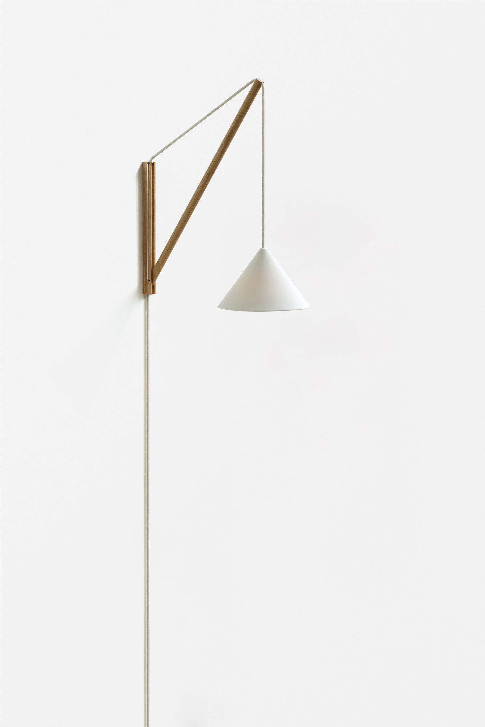 Suspended Wall Lamp