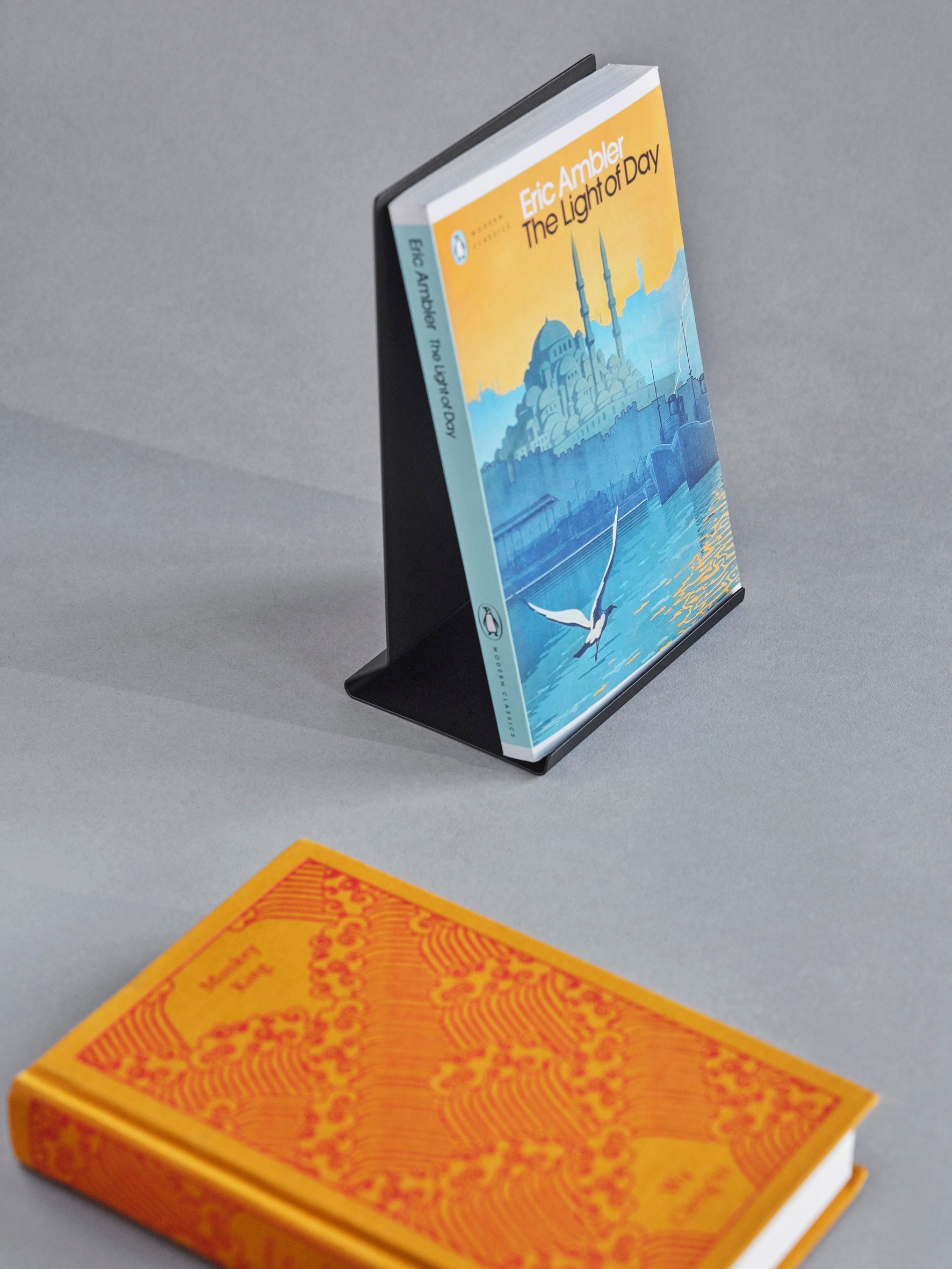 Penguin x Moebe Book Stand
