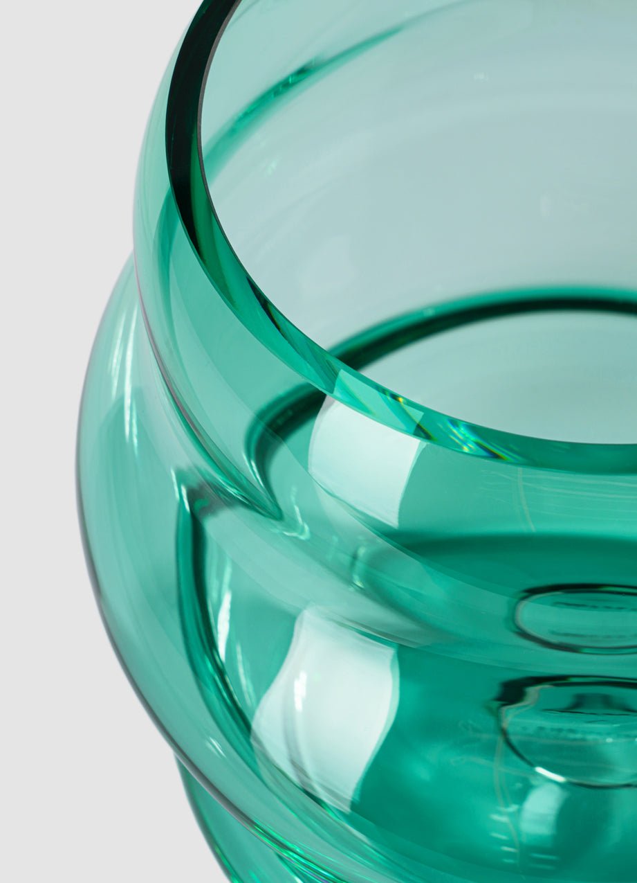 Muse - Vase L Emerald Vase by Fundamental Berlin