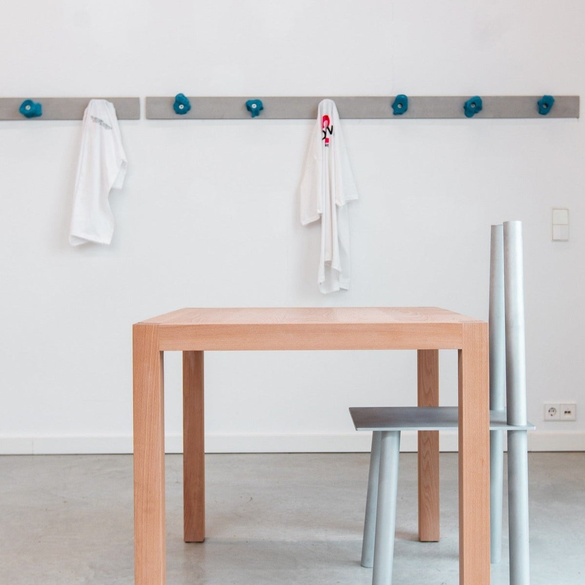 Banquet Table – NIKO JUNE – Ansicht 2