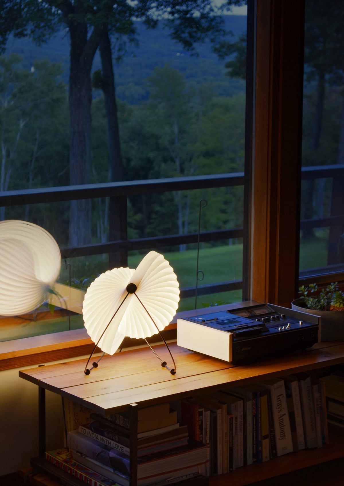Eclipse Floor Lamp – Objekto – view 3