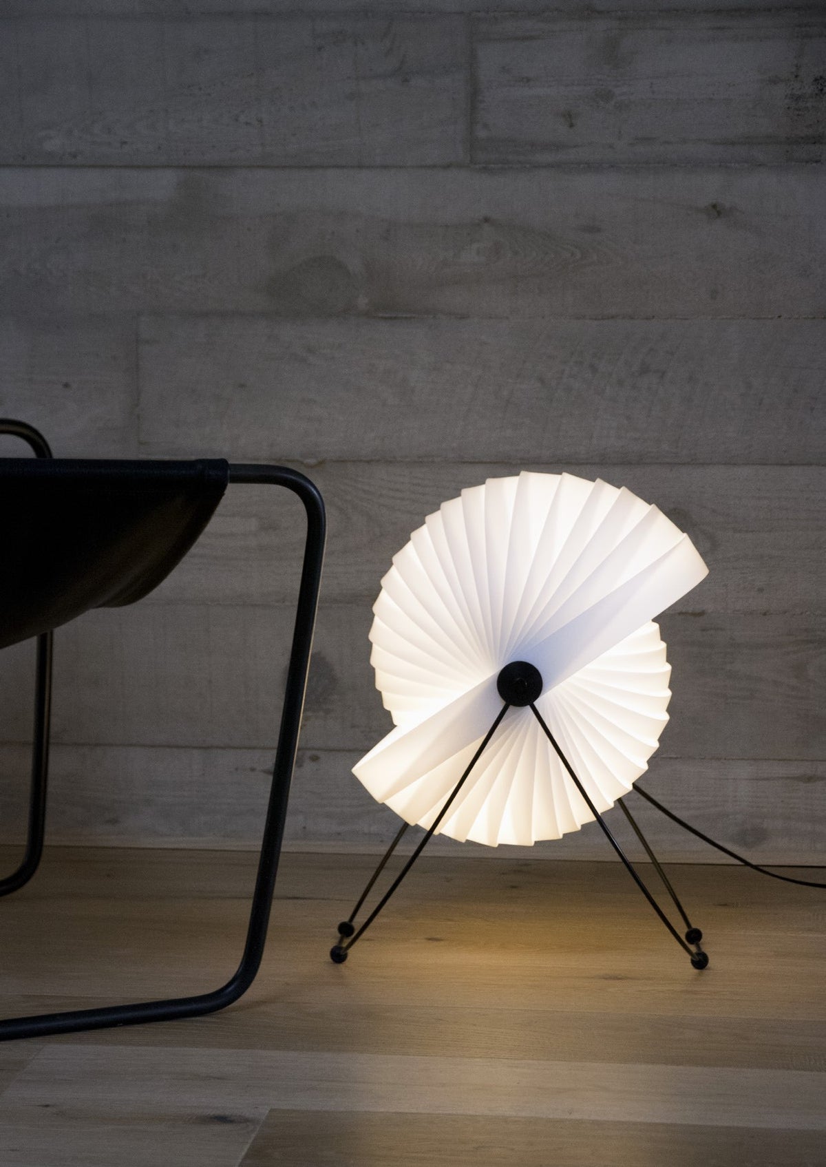 Eclipse Table Lamp – Objekto – view 4