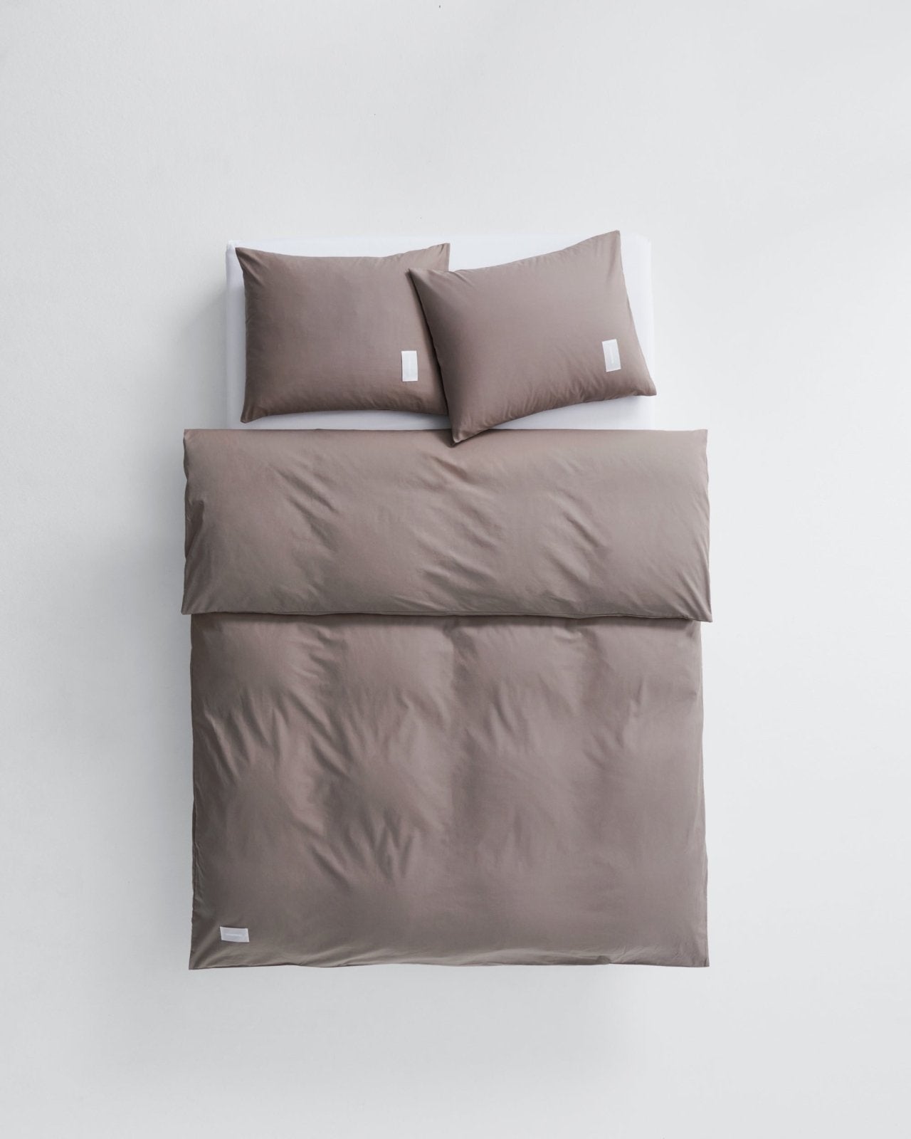 Pure pillow case - Mud Poplin Bedwear by Magniberg