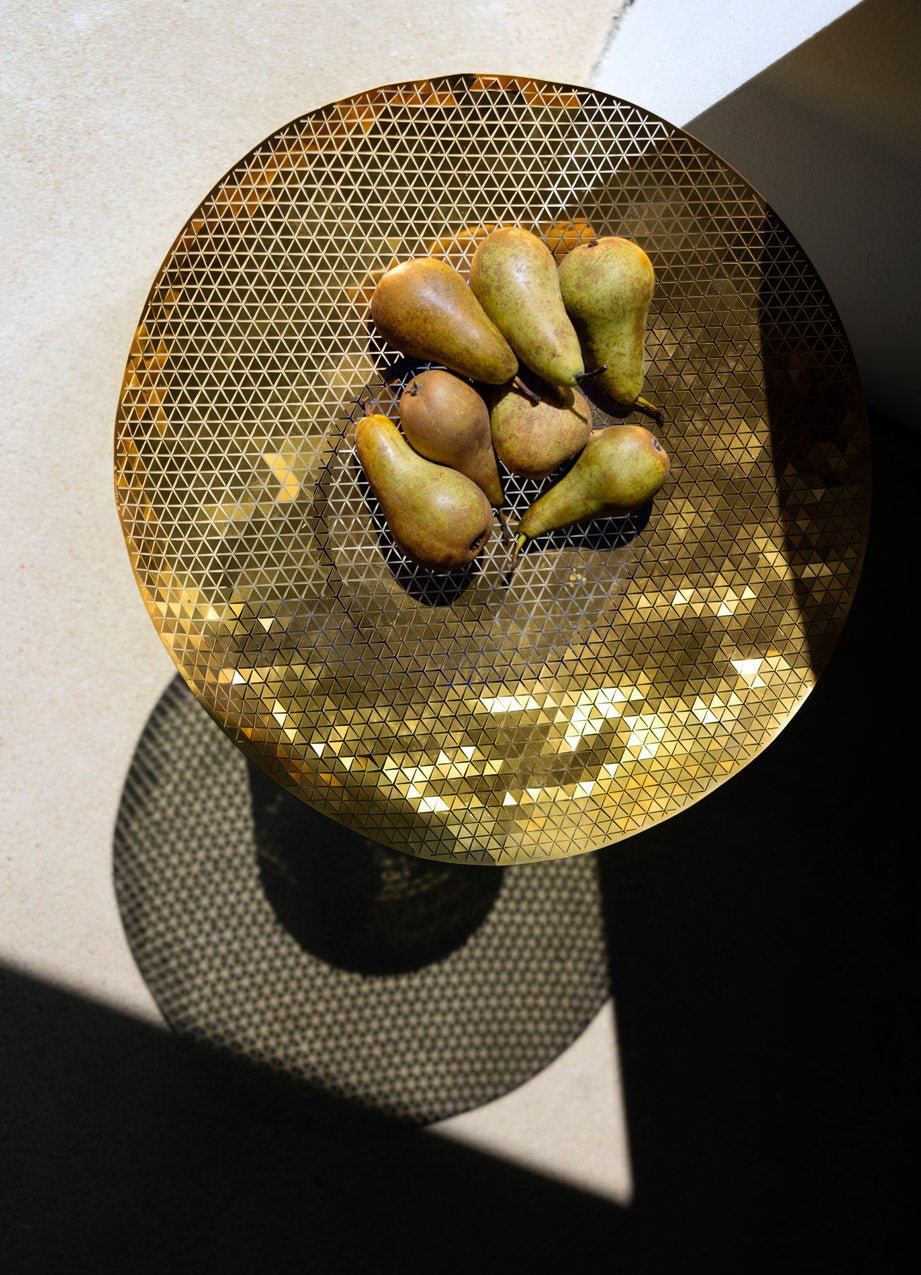 Push XL - Centrepiece Brass Tray by Fundamental Berlin