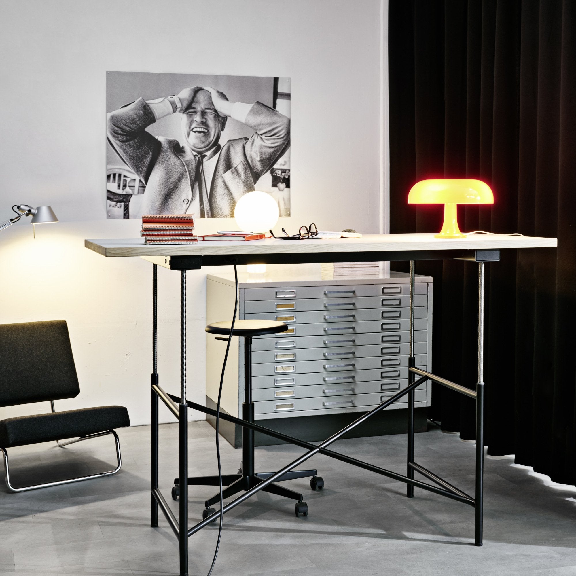 Eiermann 1 Table E – Electric Height-Adjustable