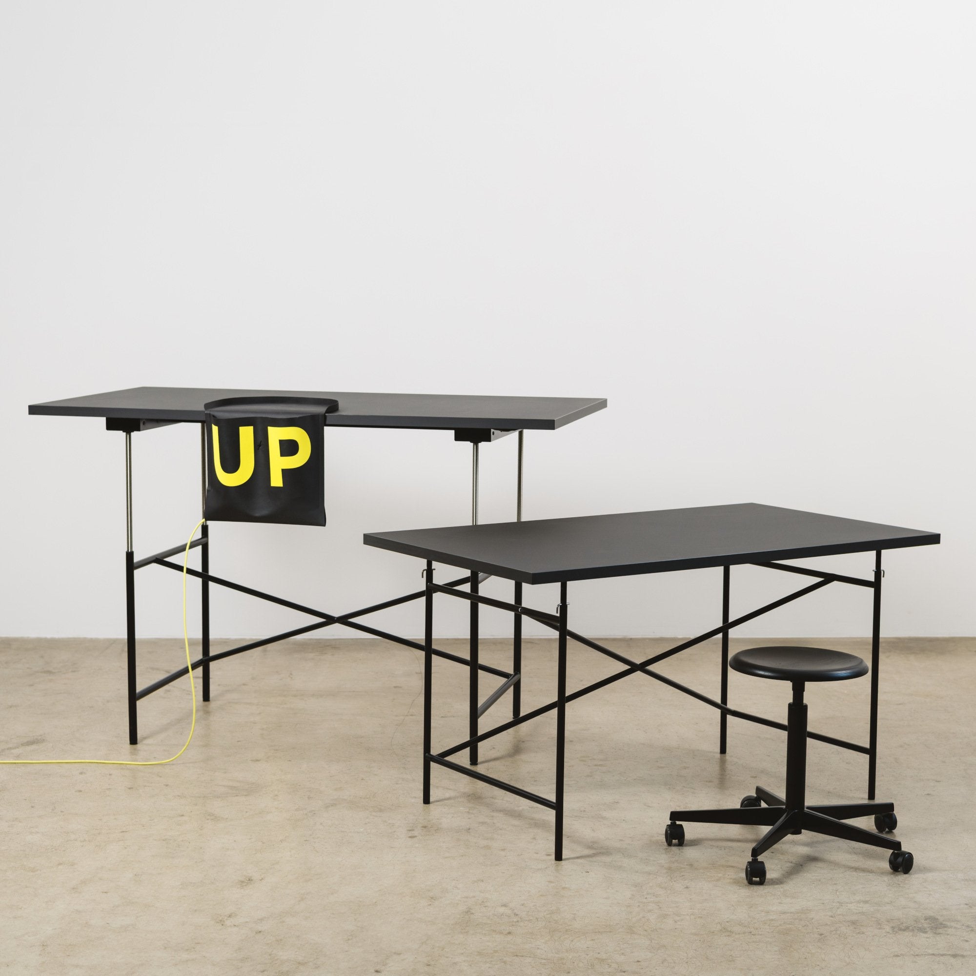 Eiermann 1 Table E – Electric Height-Adjustable