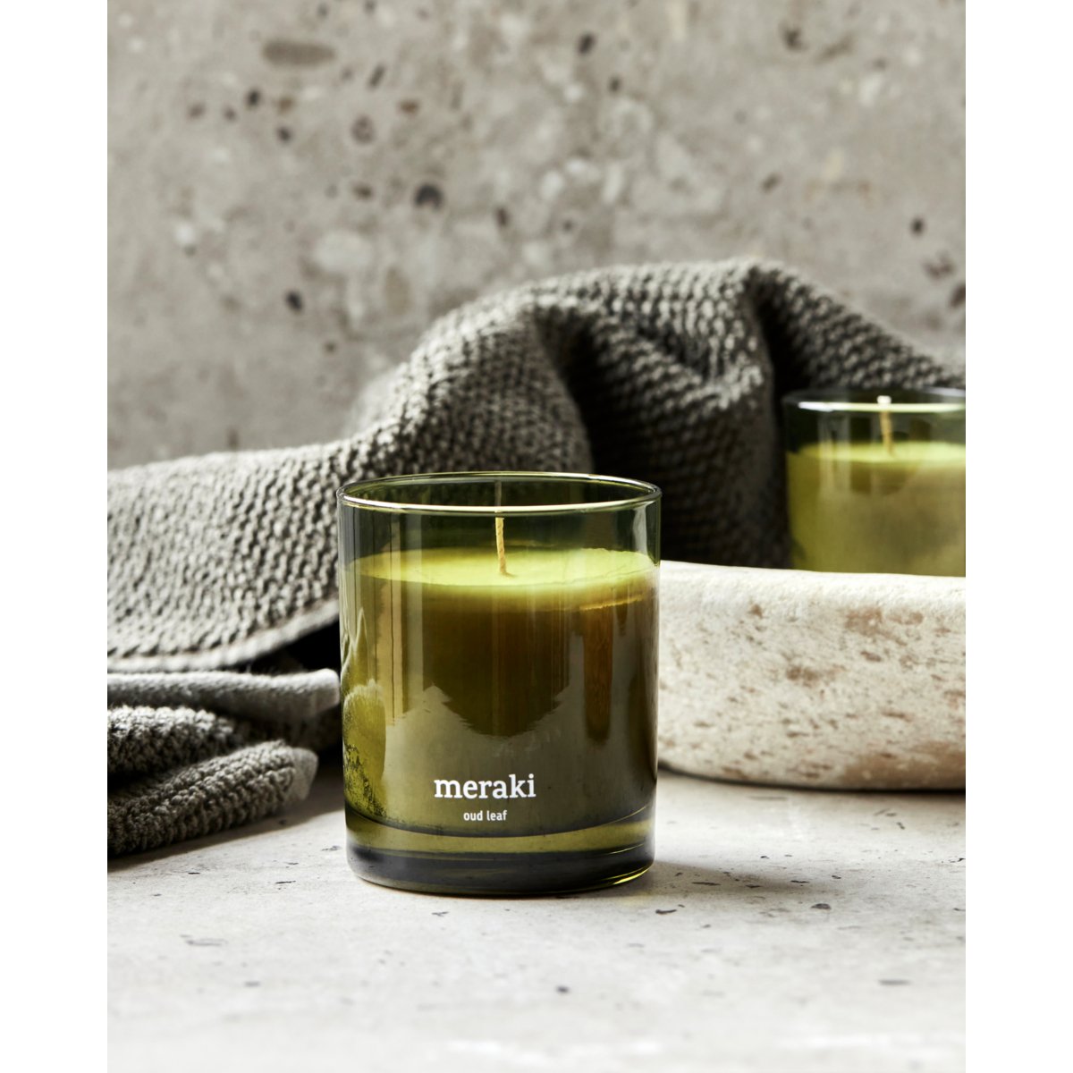 Scented Candle - Oud Leaf, Green Kerzen by Meraki