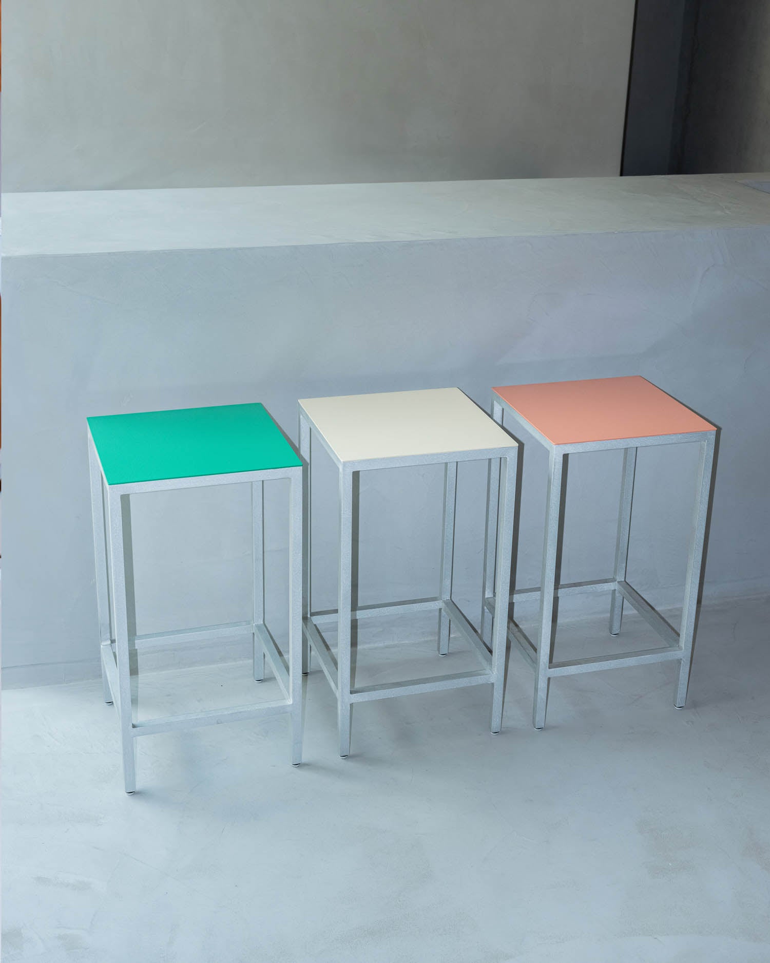 Alu Bar Stool