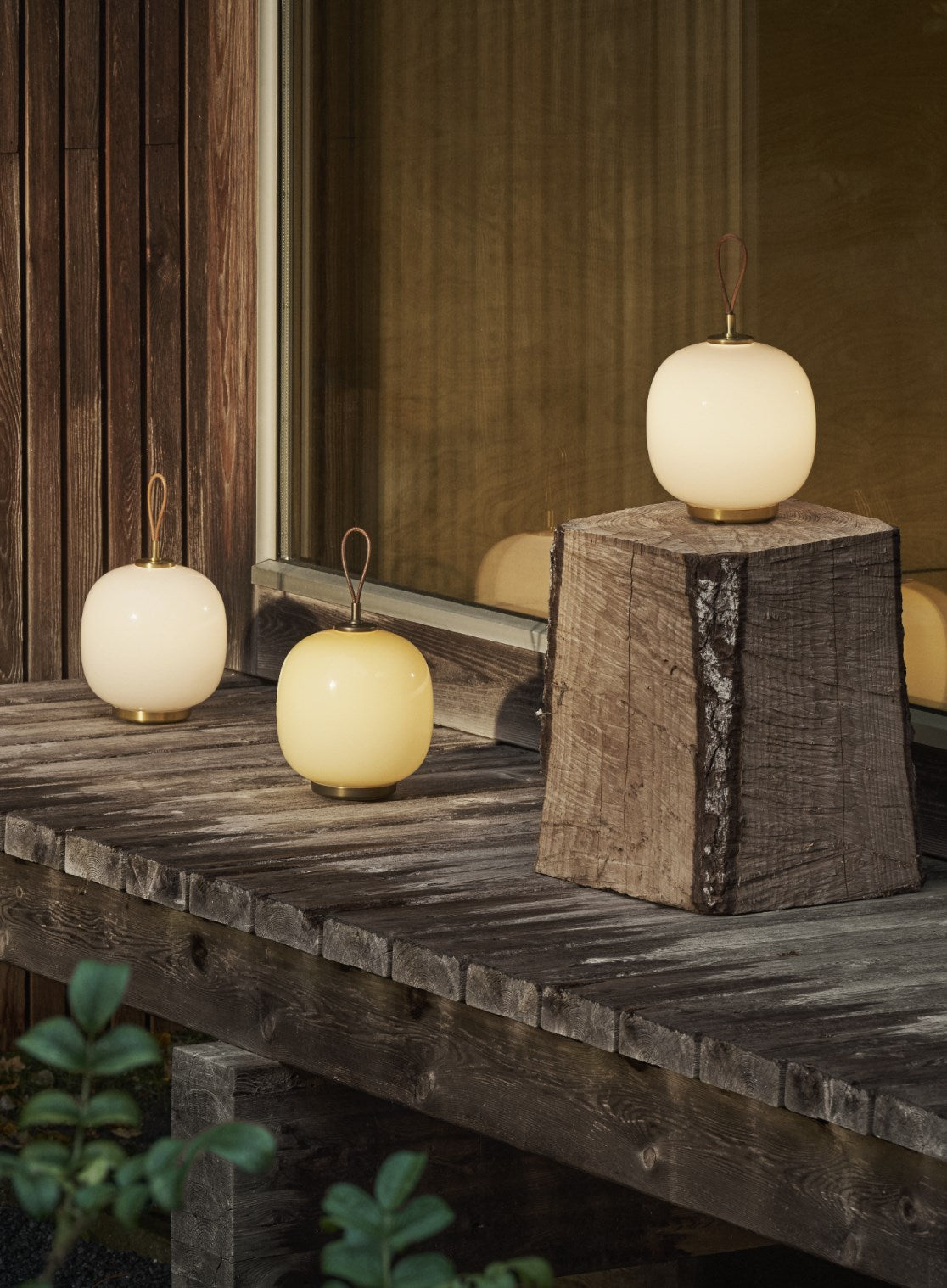 VL 45 Radiohus Portable Lamp