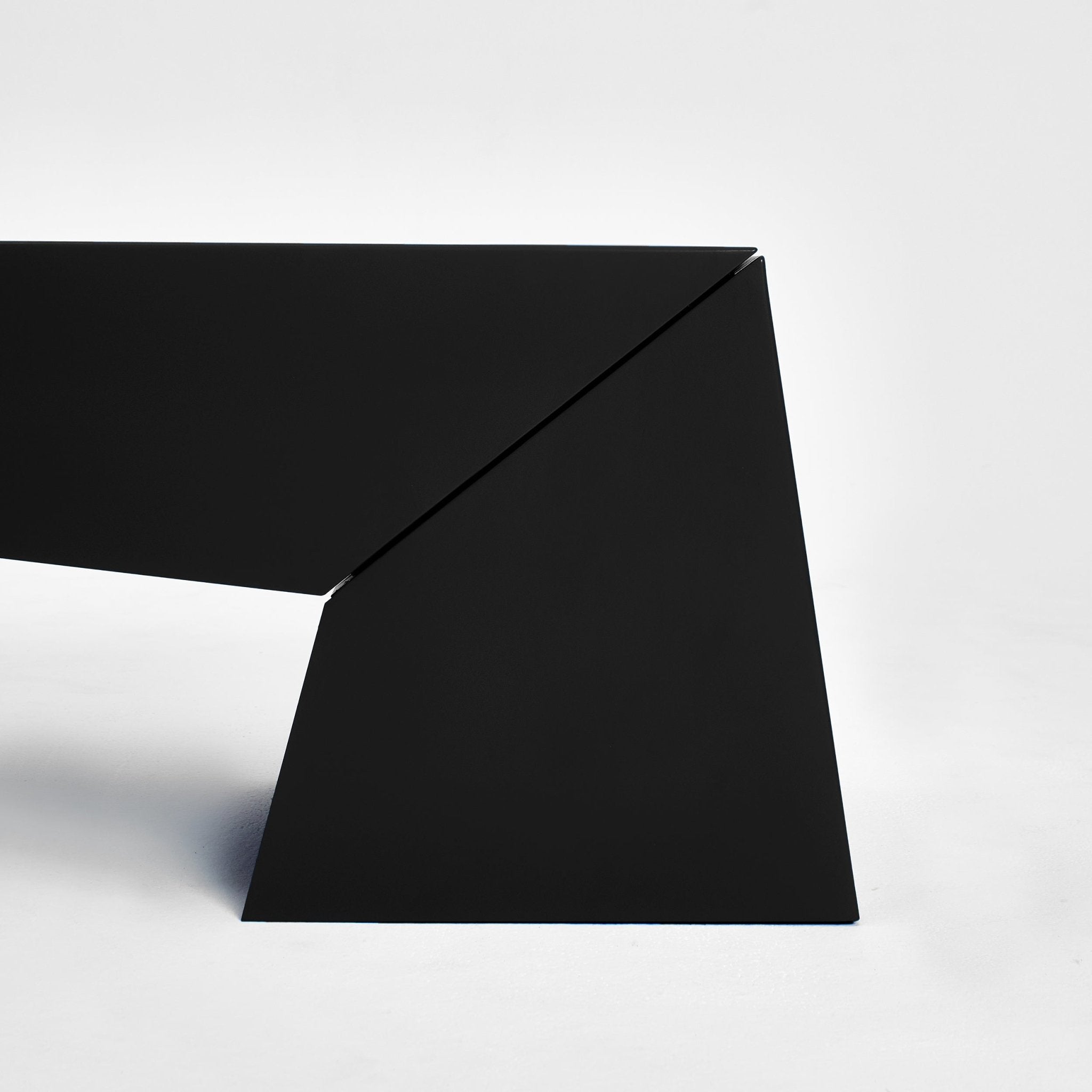 Folded Bench - Schwarz Sitzbank von Project 213A