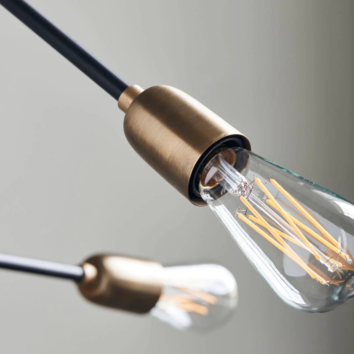 Lampe - Molecular - Schwarz/Messing Lampe von House Doctor