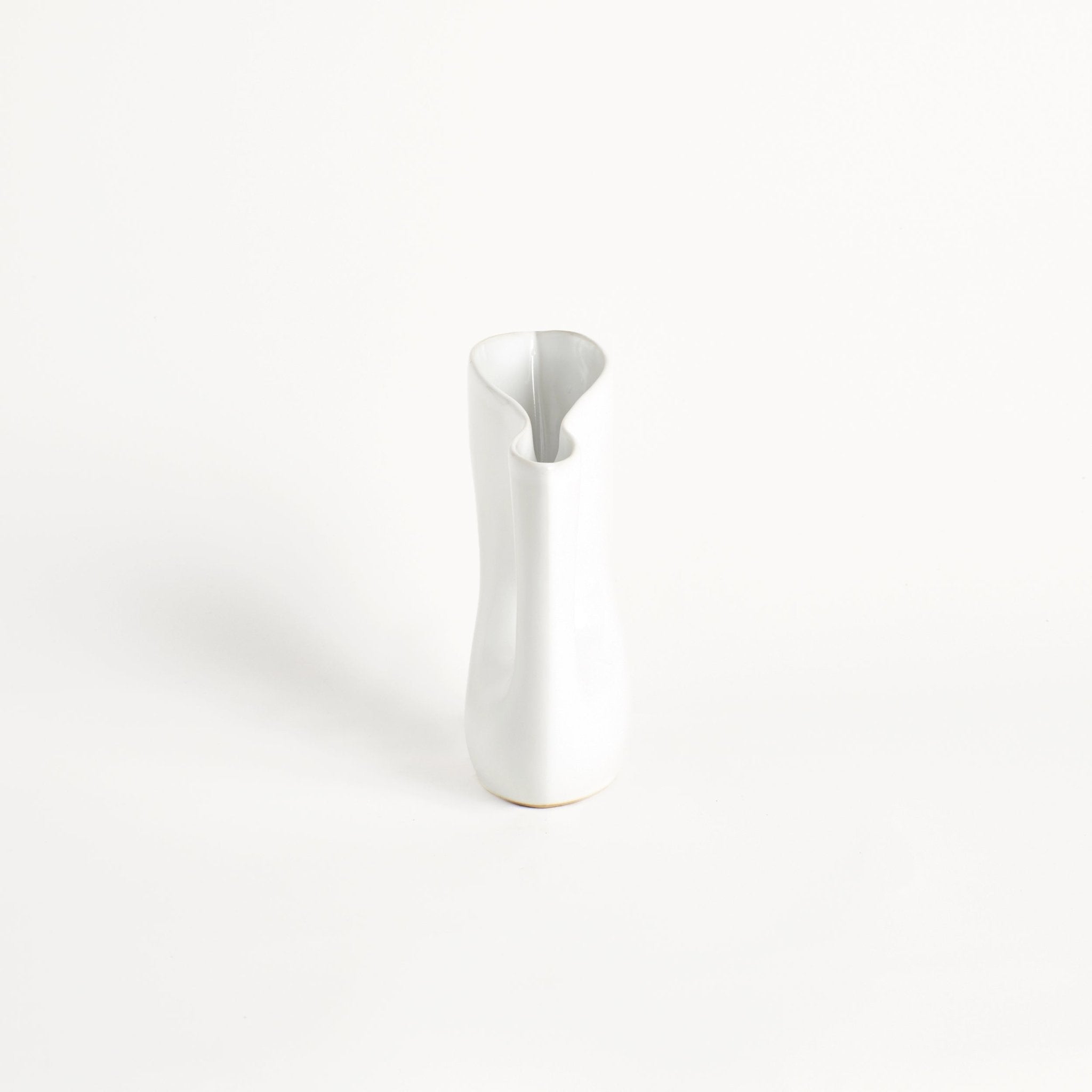 Mamasita Jug - White vase by Project 213A