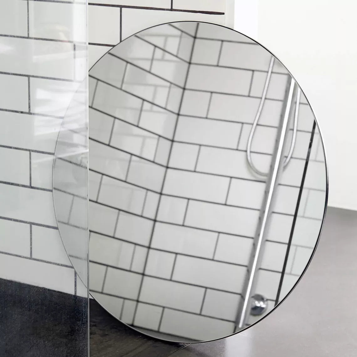 Mirror - Walls - Round mirror by House Doctor